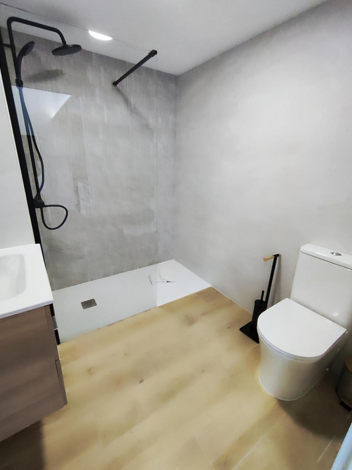 Caracol - Entire Apt - Near Beach and Stadium by Río Turia Apartments