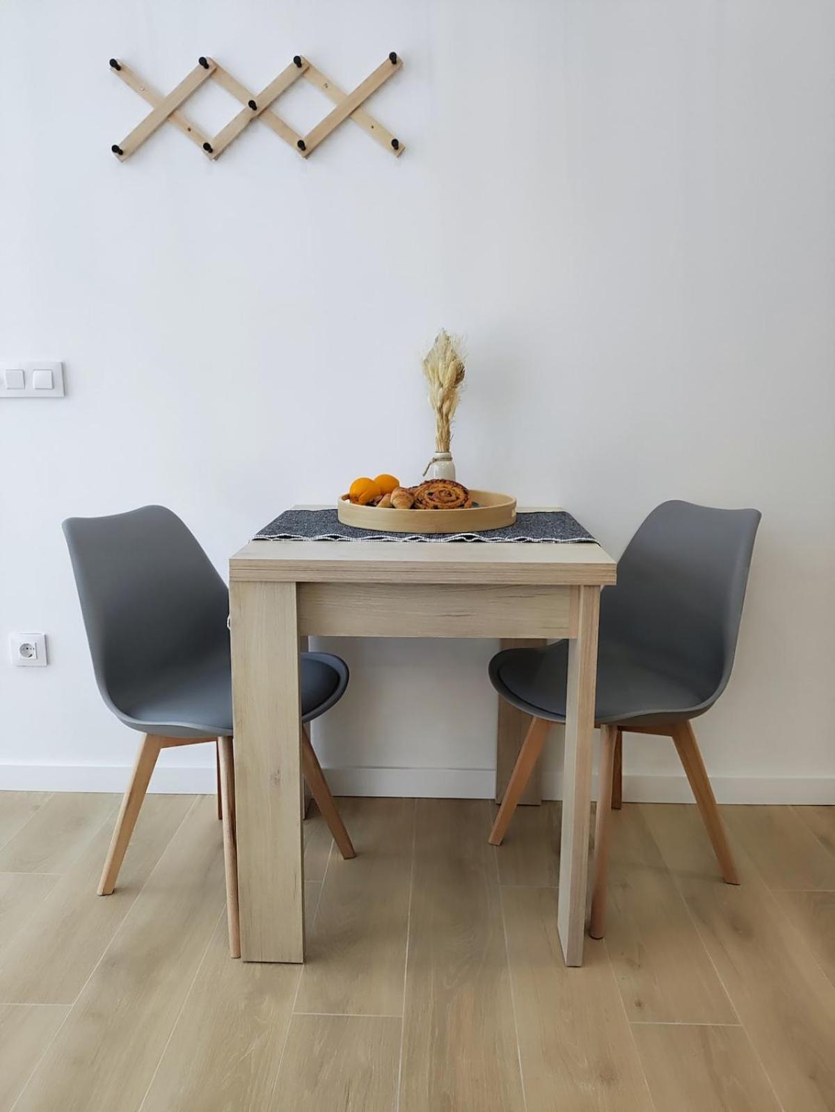 Caracol - Entire Apt - Near Beach and Stadium by Río Turia Apartments