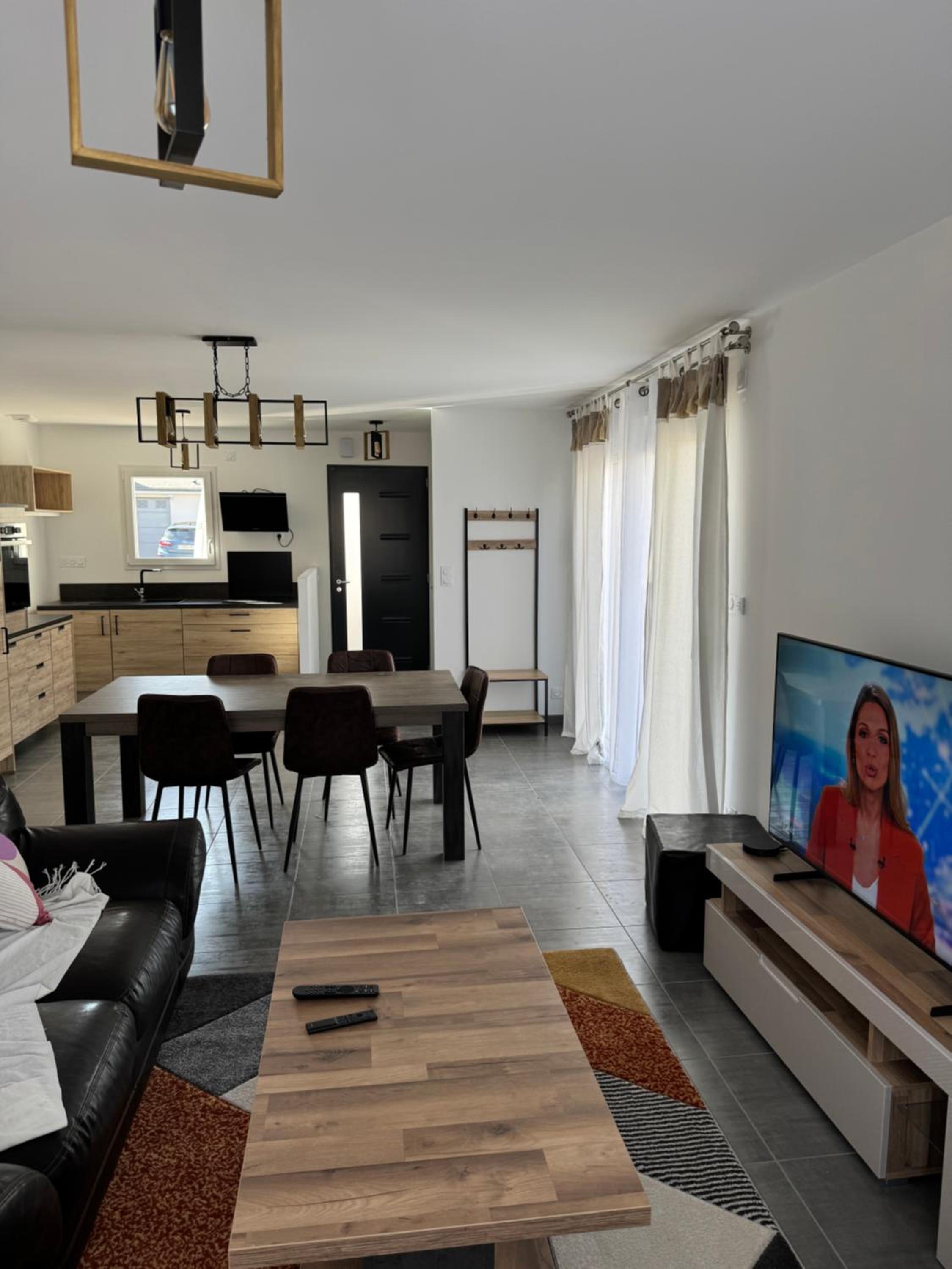 Maison 4 chambres près d Angers et à 500 m de la Loire