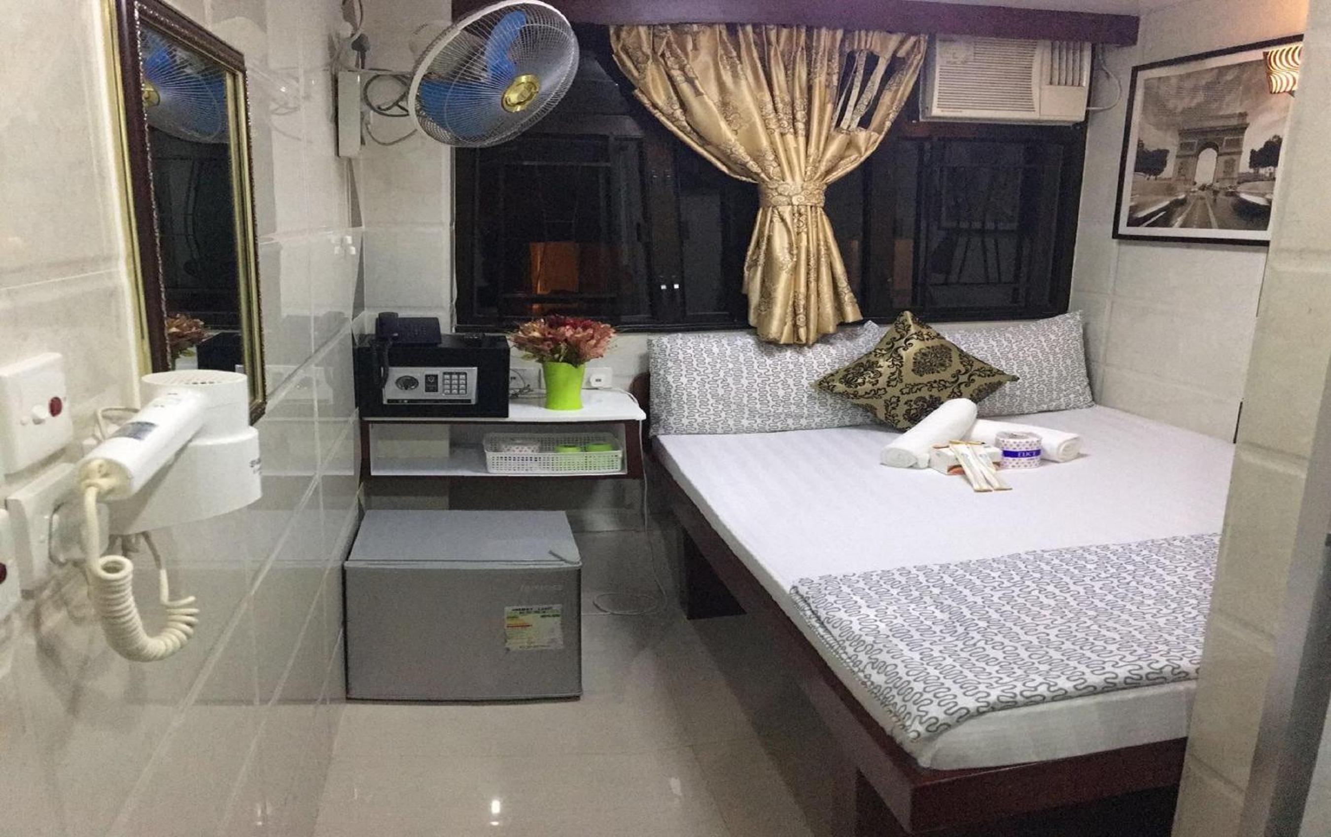 Skylark Hostel