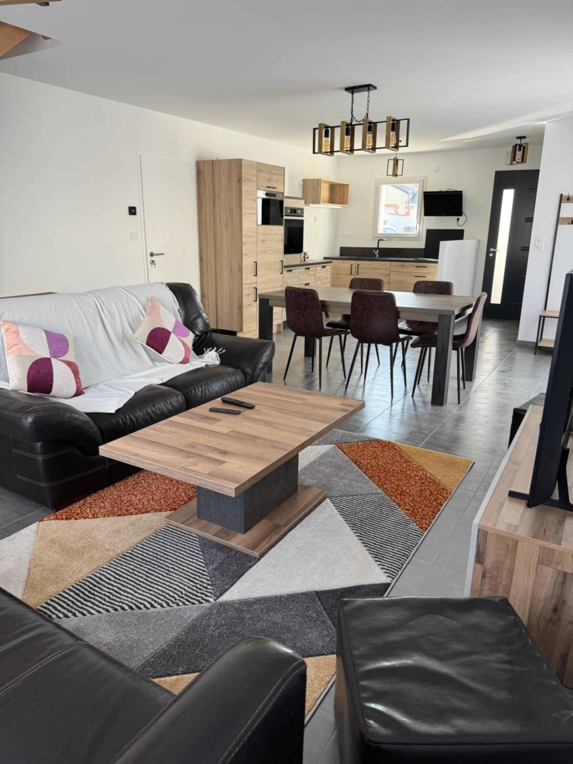 Maison 4 chambres près d Angers et à 500 m de la Loire