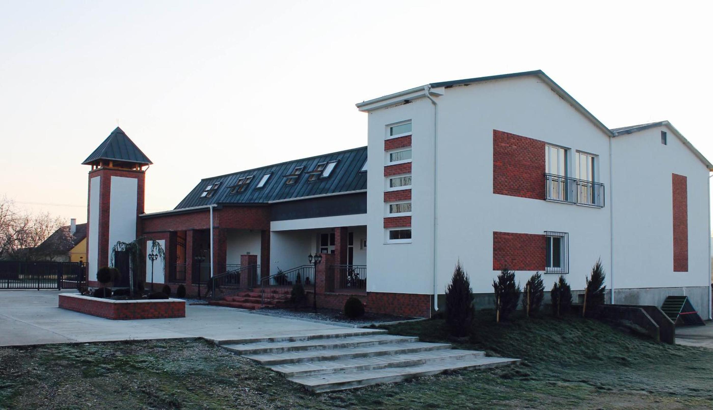 Photo 16