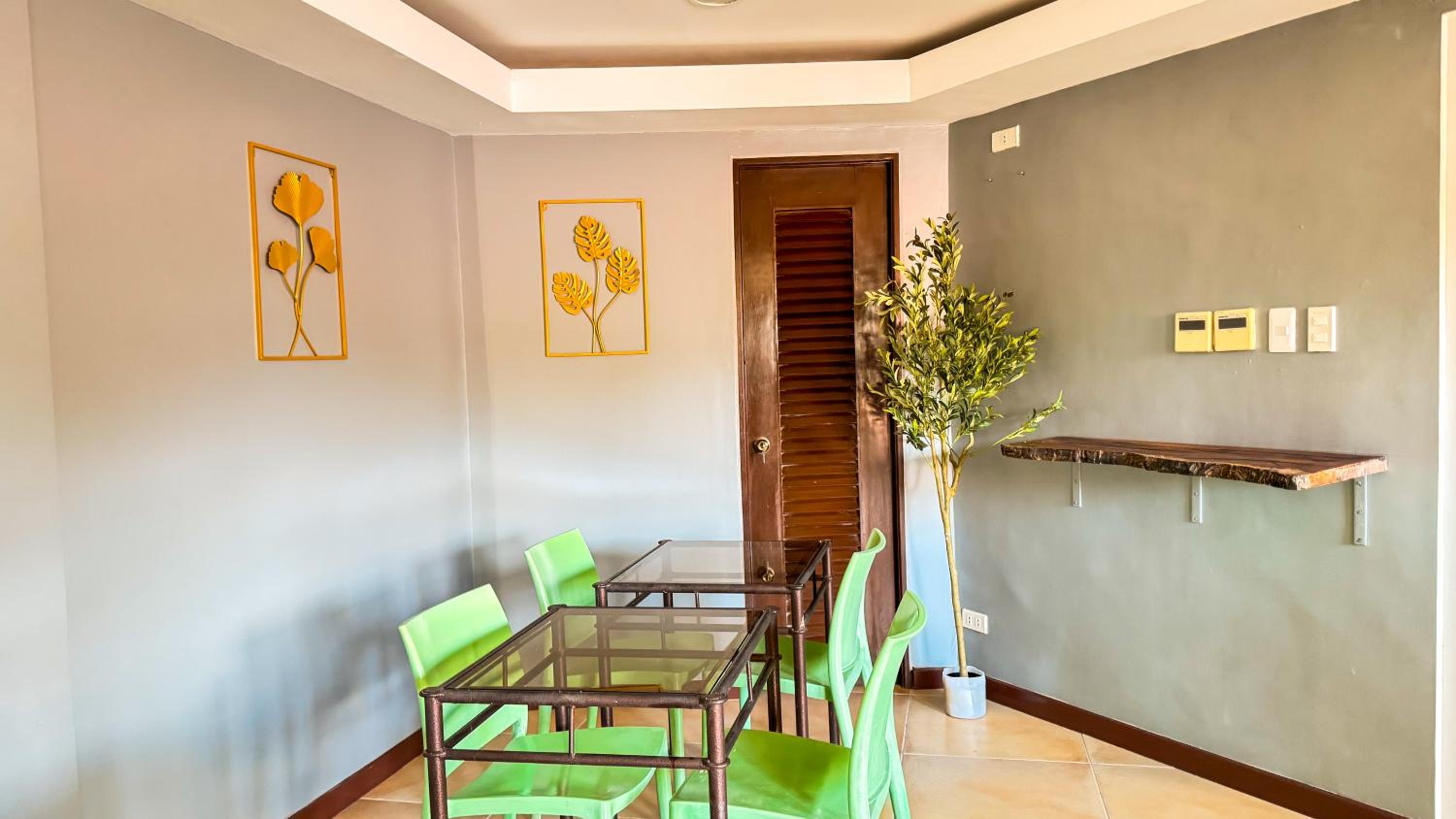 Female Dorm by Palacio Hostel