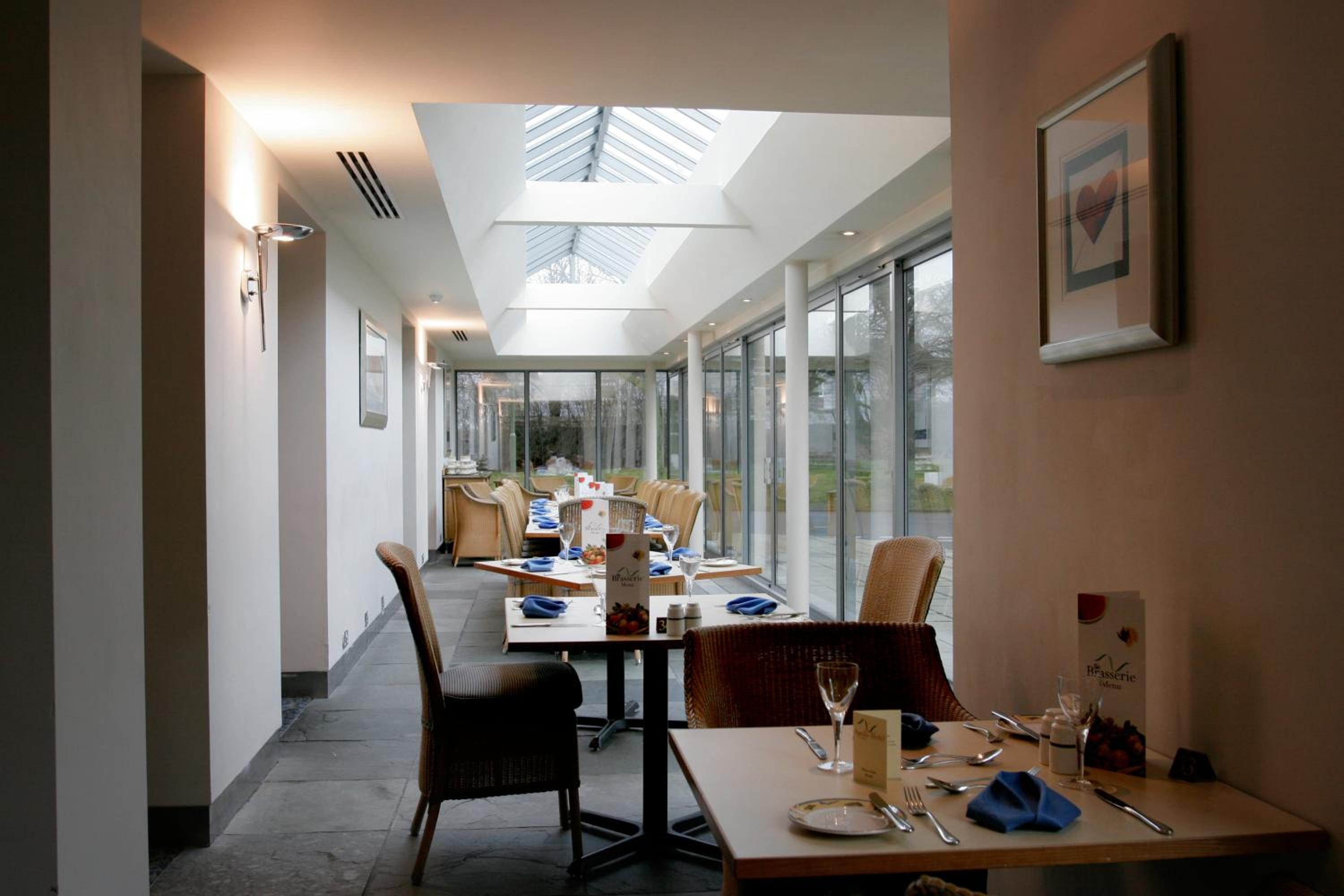 Basingstoke Vacations - Apollo Hotel - Property Image 1