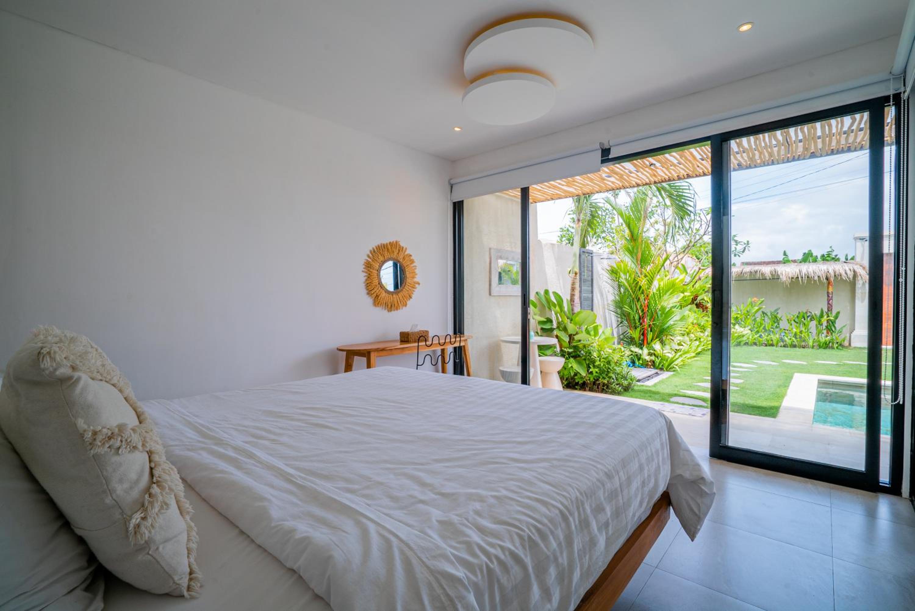 Casa Luna - 4BR villa near Canggu