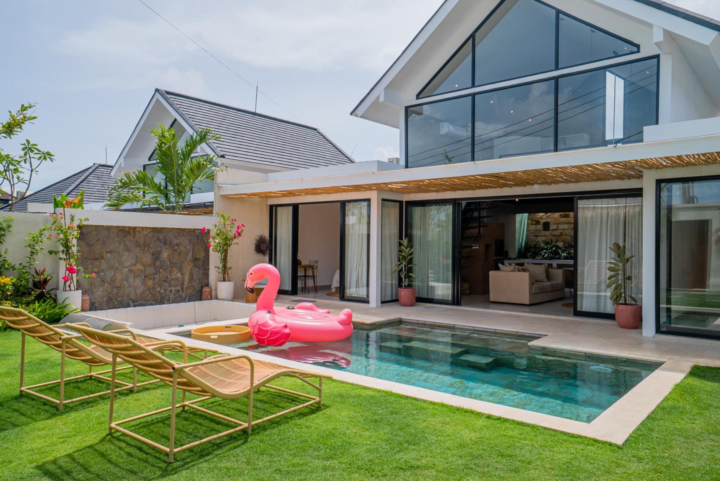 Casa Luna - 4BR villa near Canggu
