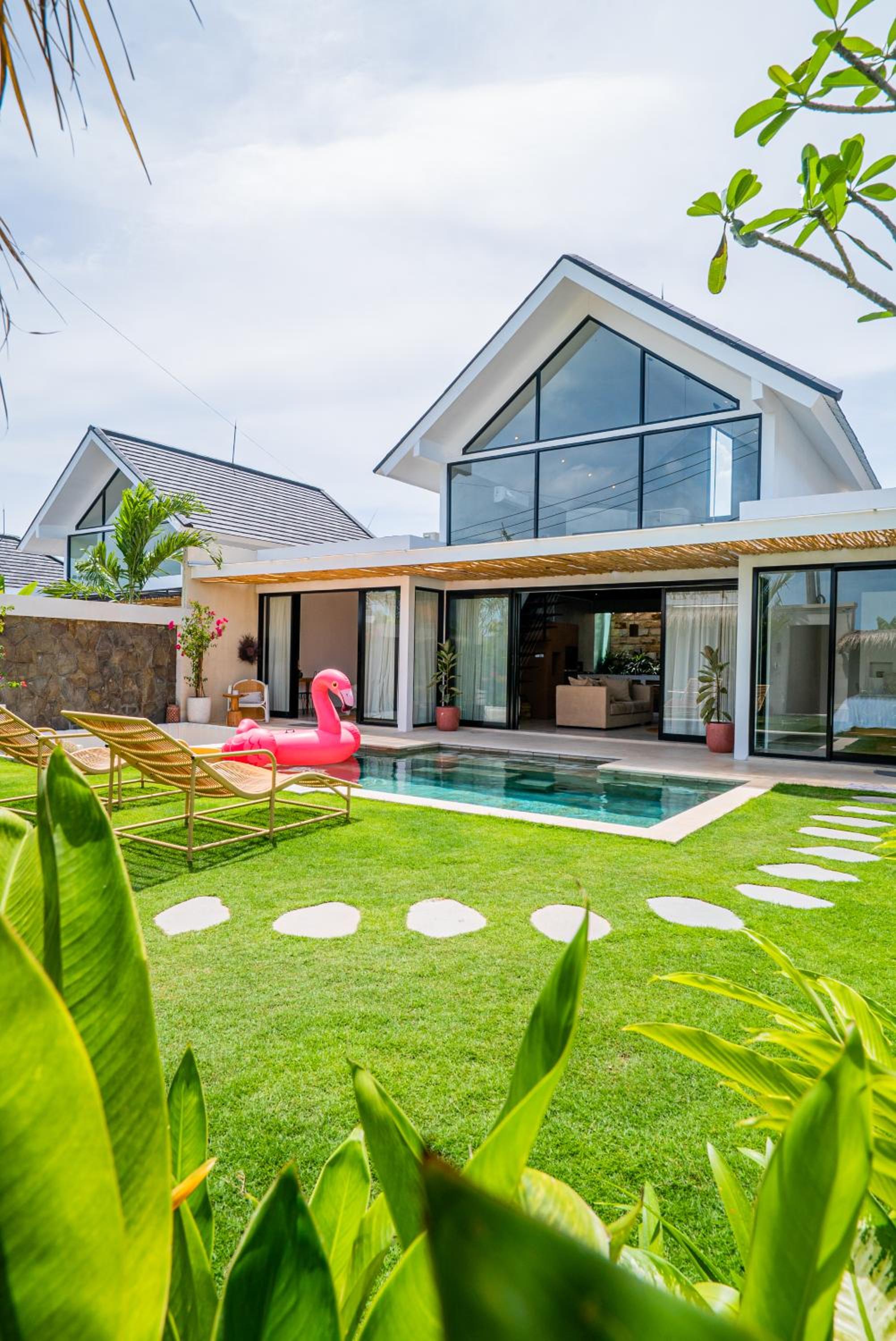 Casa Luna - 4BR villa near Canggu