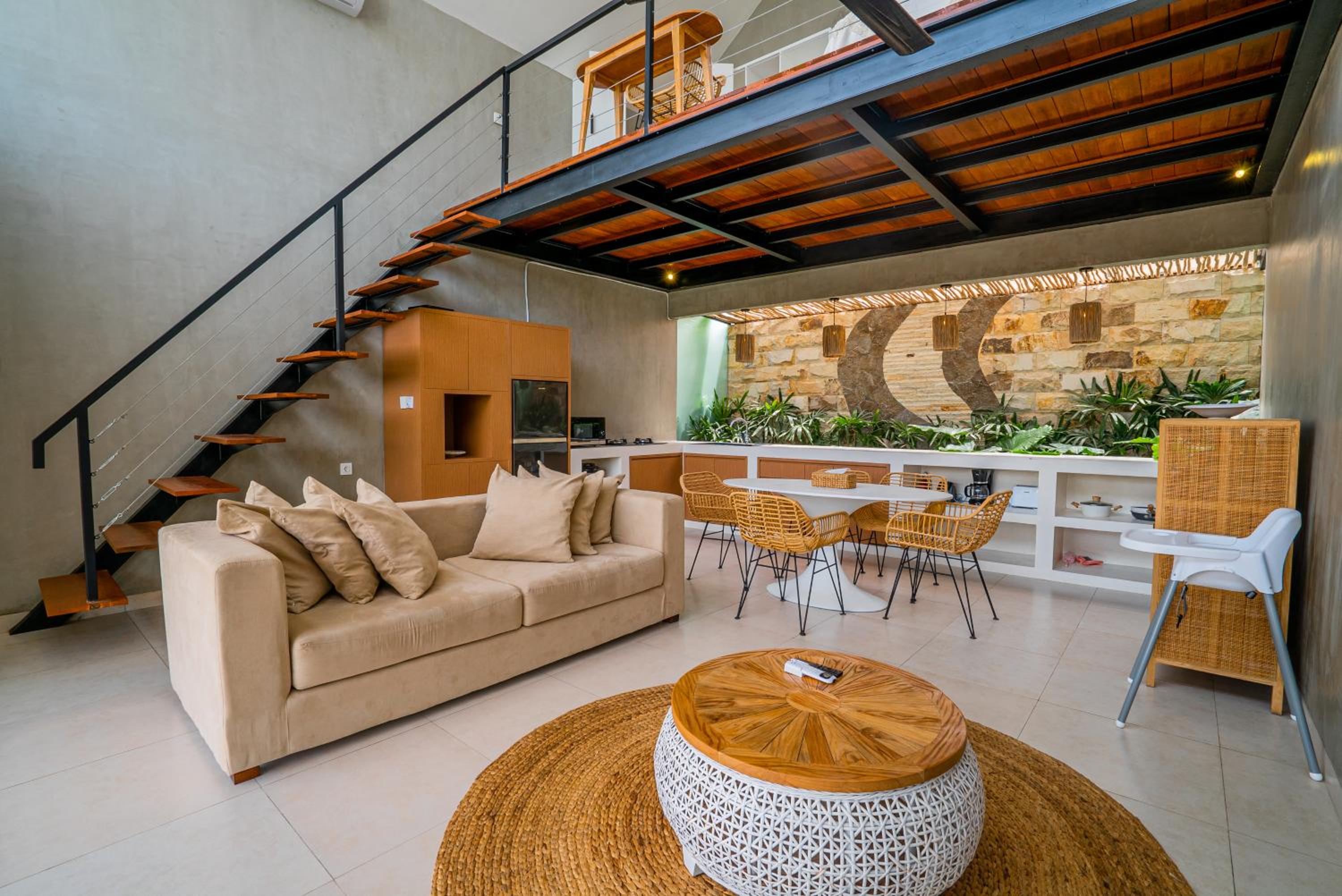 Casa Luna - 4BR villa near Canggu