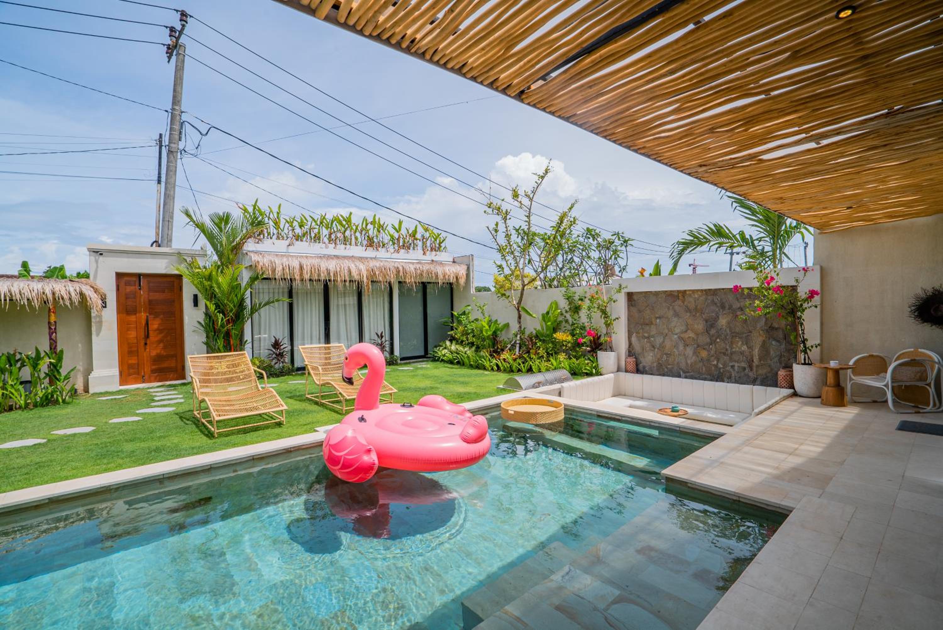 Casa Luna - 4BR villa near Canggu