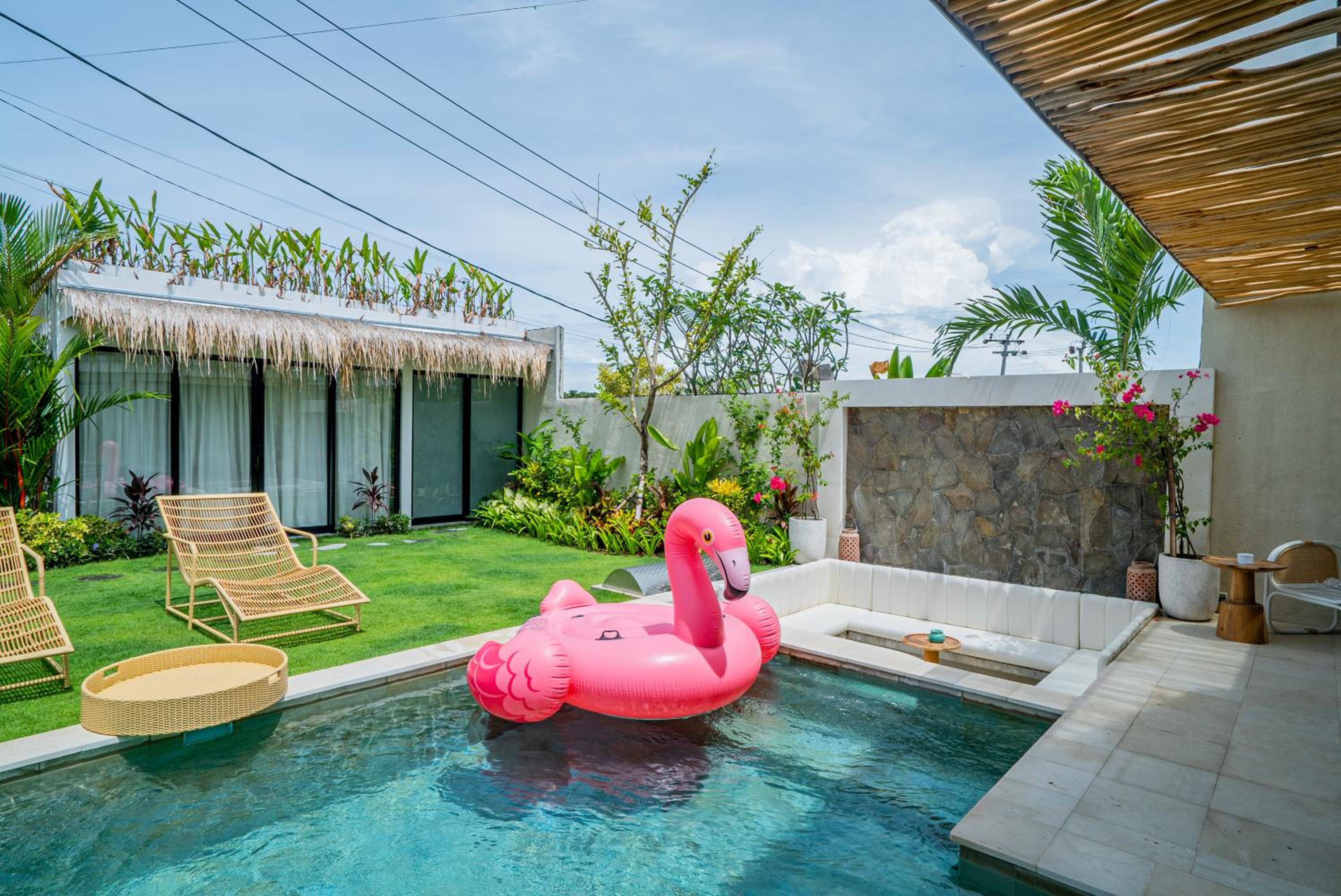 Casa Luna - 4BR villa near Canggu