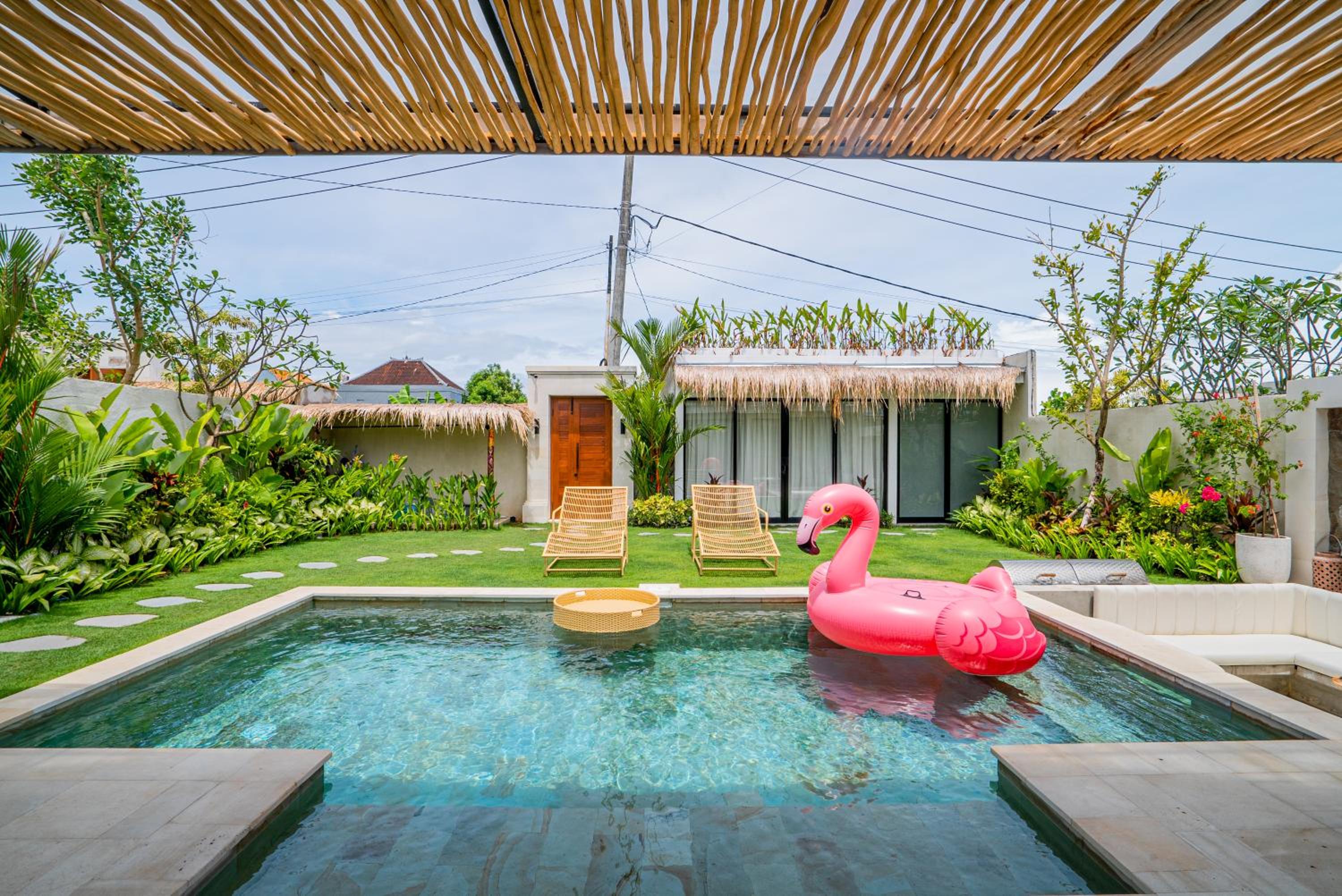 Casa Luna - 4BR villa near Canggu