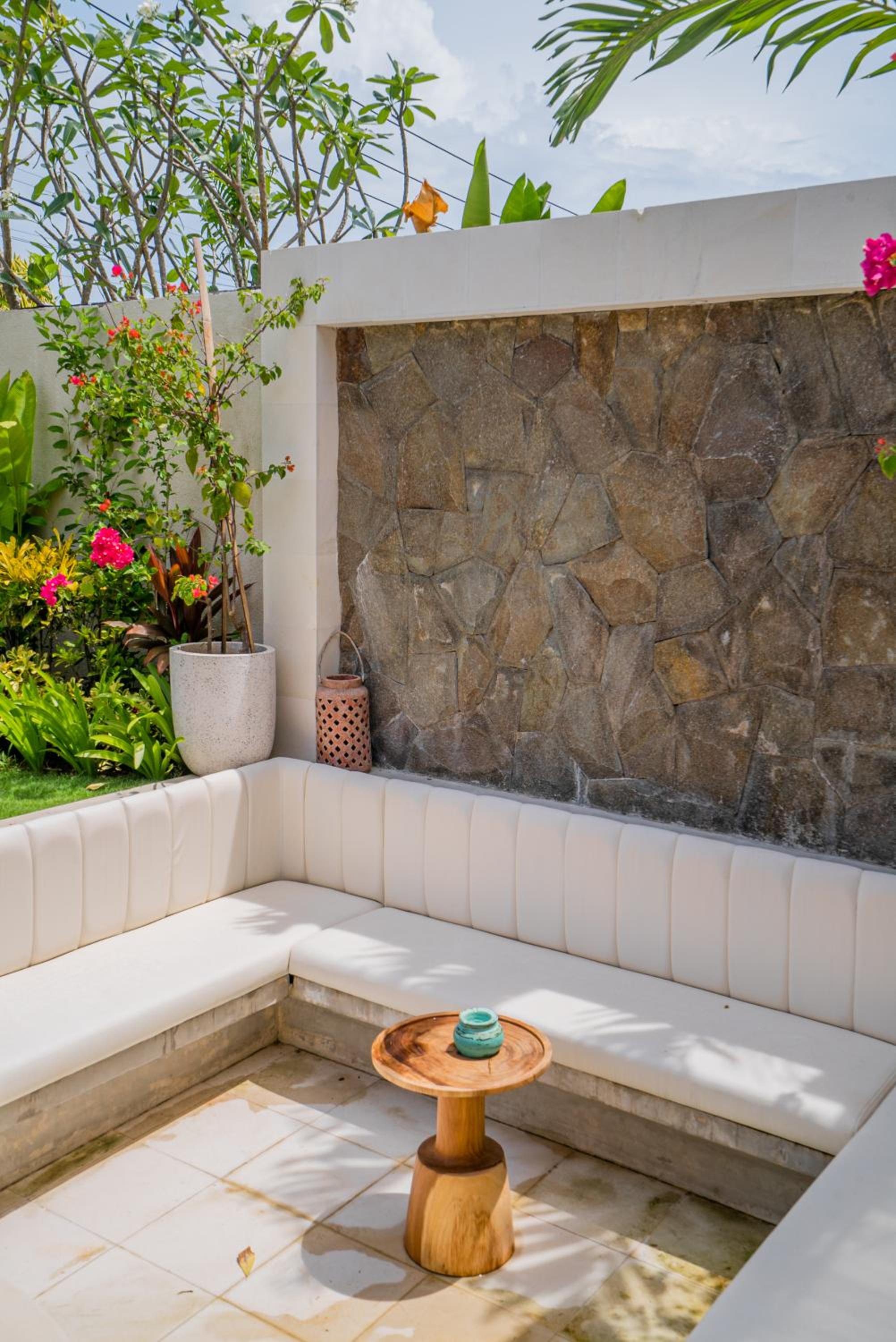 Casa Luna - 4BR villa near Canggu