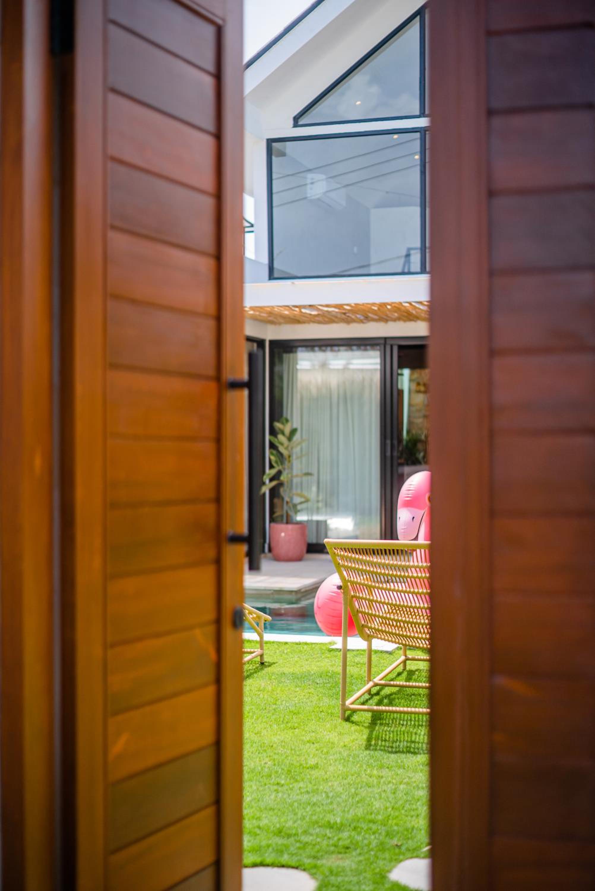 Casa Luna - 4BR villa near Canggu