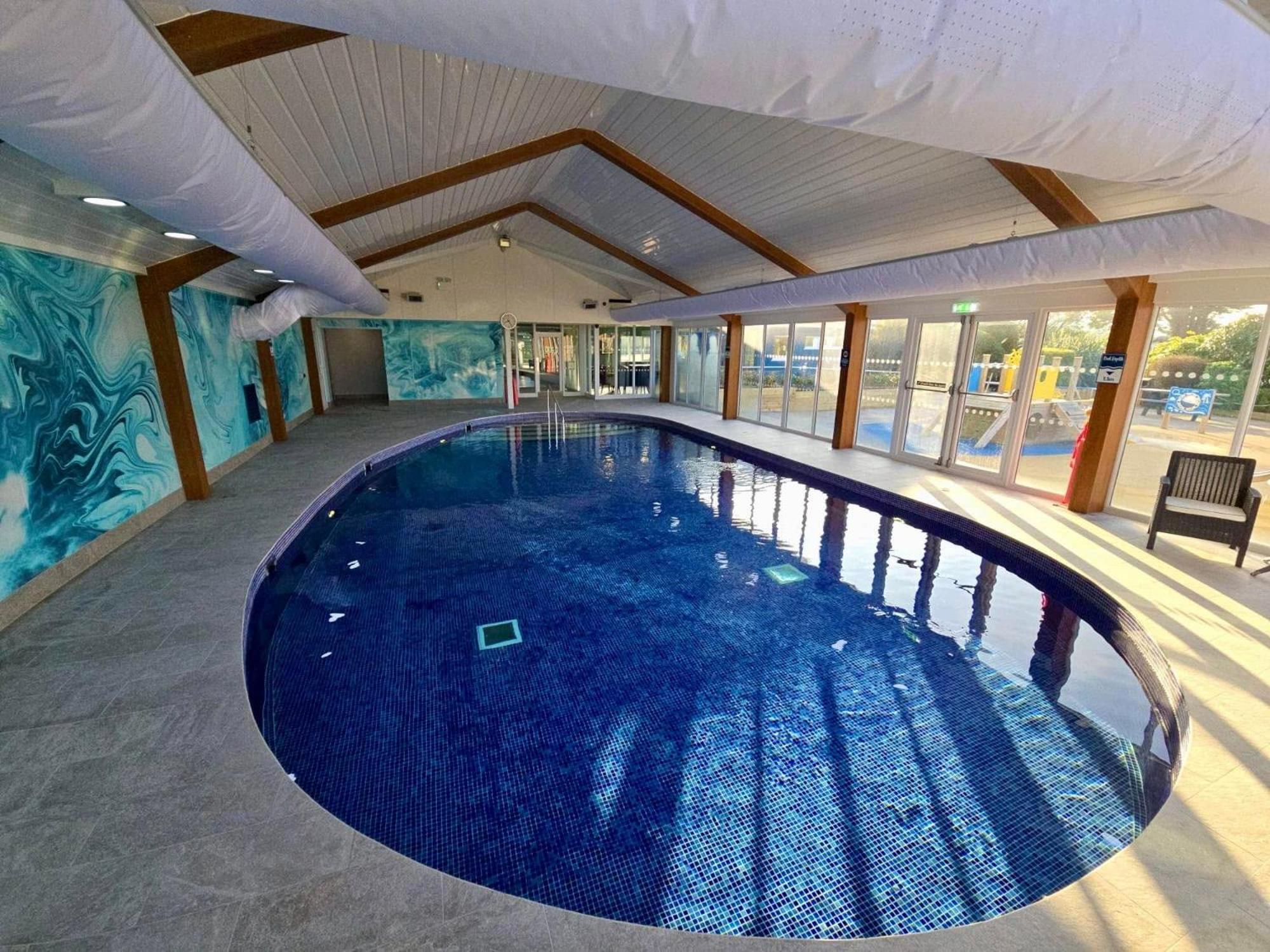 Golden Dunes Retreat, Dog-Friendly Stay at Par Sands Holiday Park, Cornwall