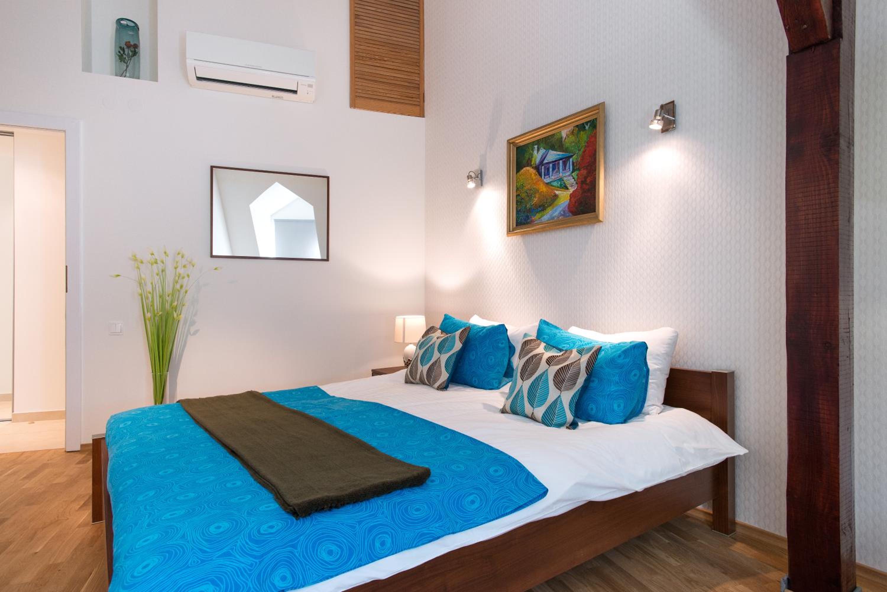 Neo Apartments