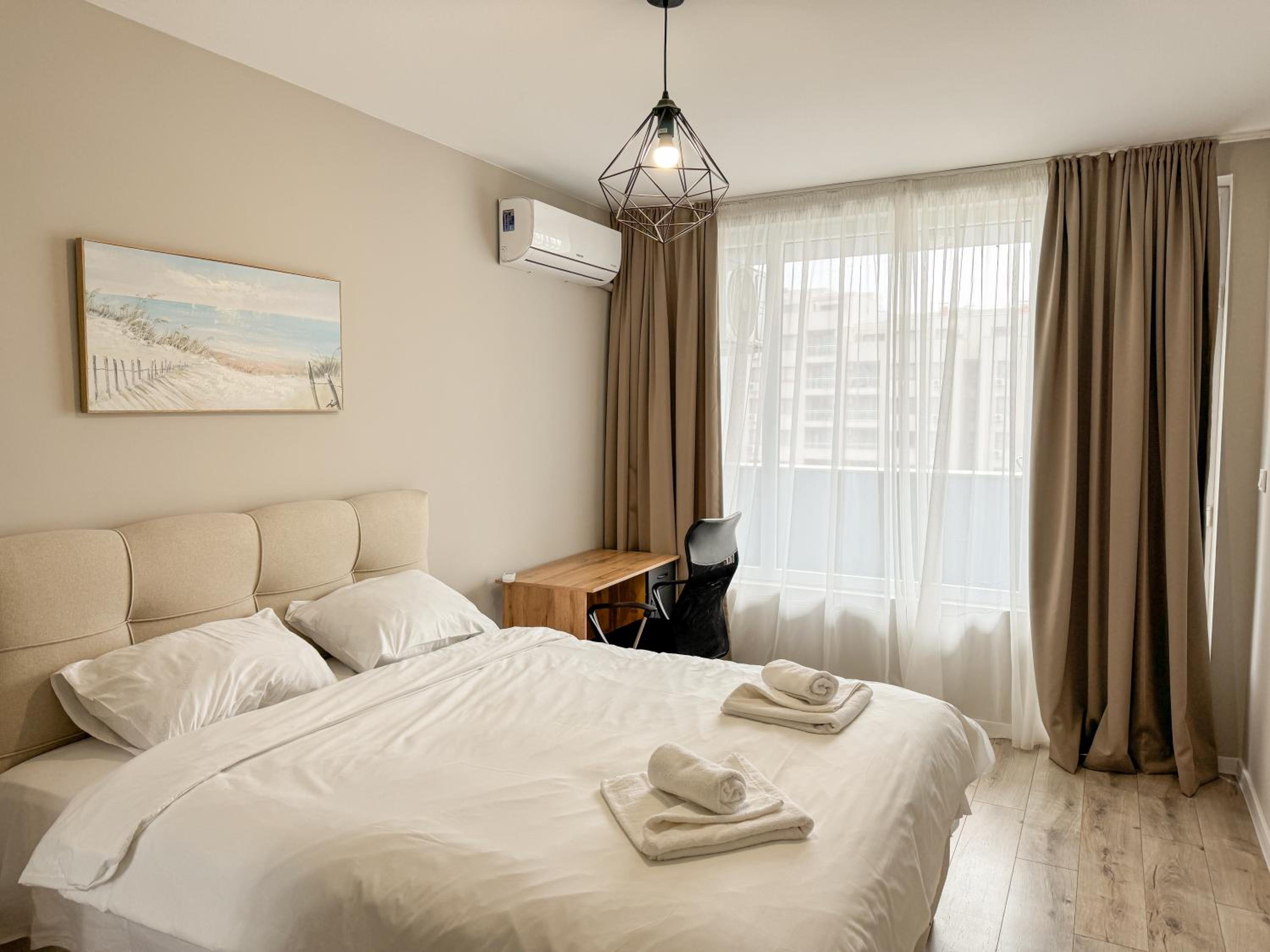 Modern & Spacious Two-Bedroom Apartment