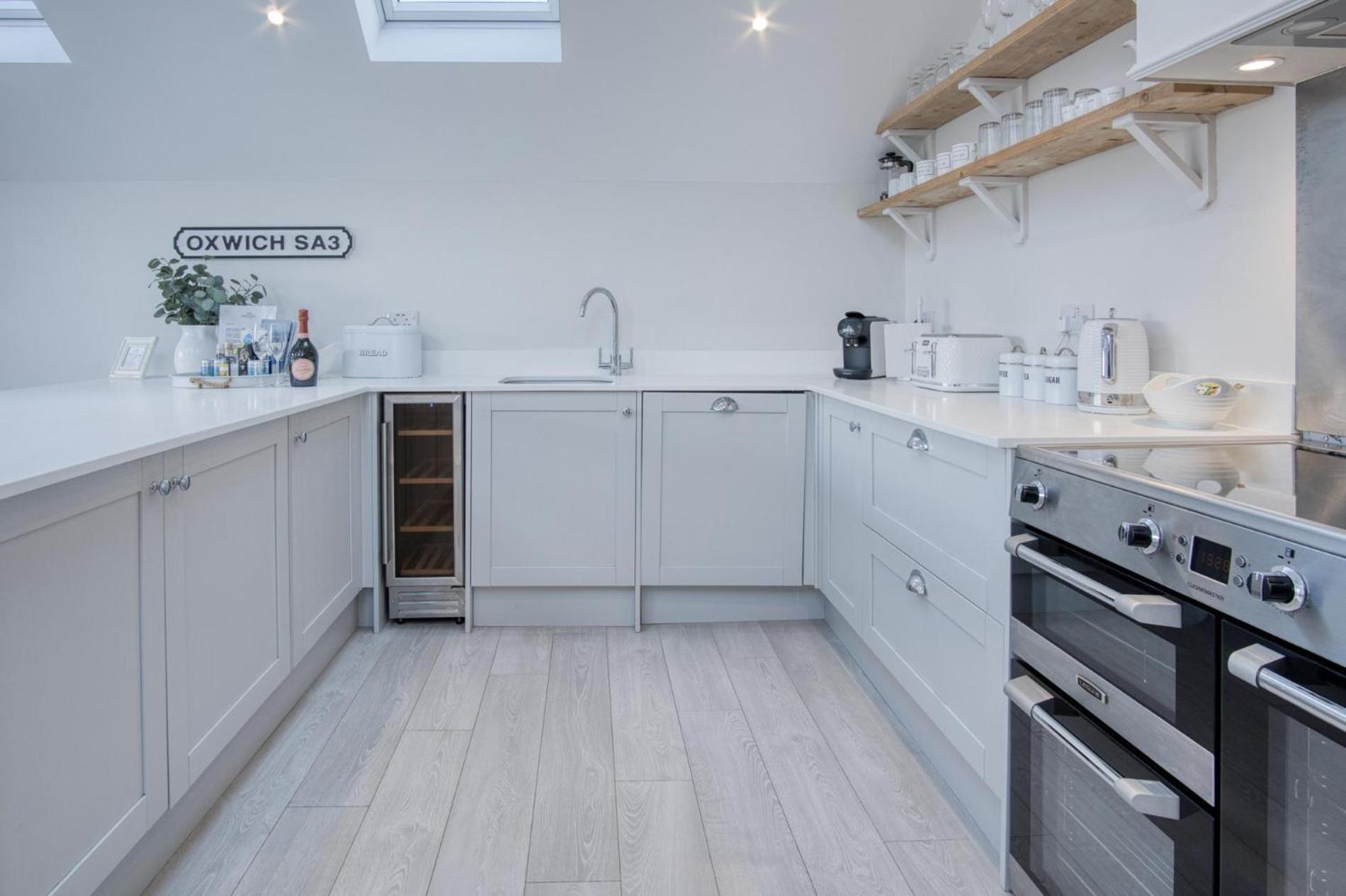 Ty Megan - 3 Bedroom Cottage - Bayview Oxwich