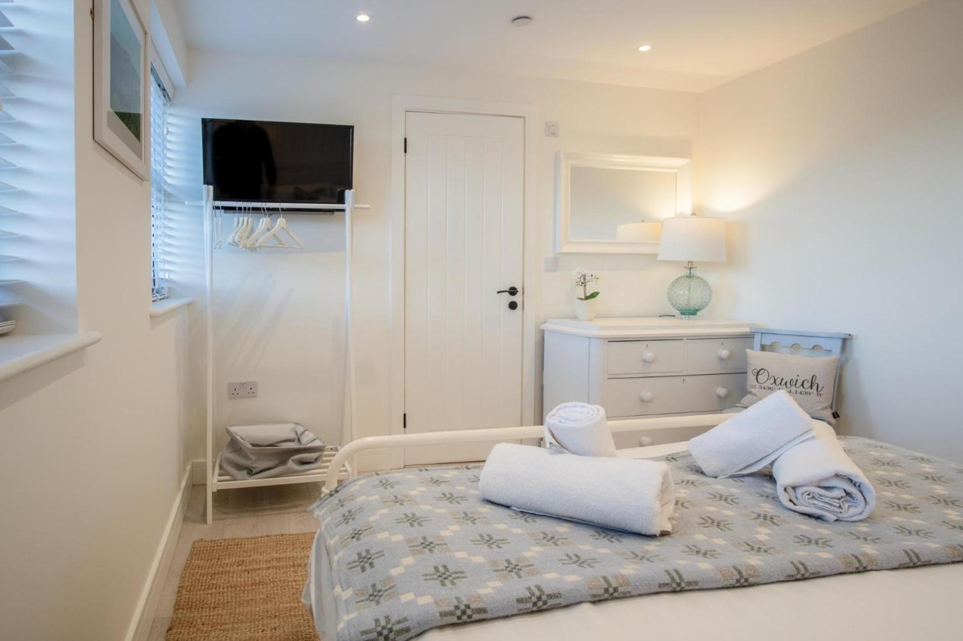 Ty Megan - 3 Bedroom Cottage - Bayview Oxwich