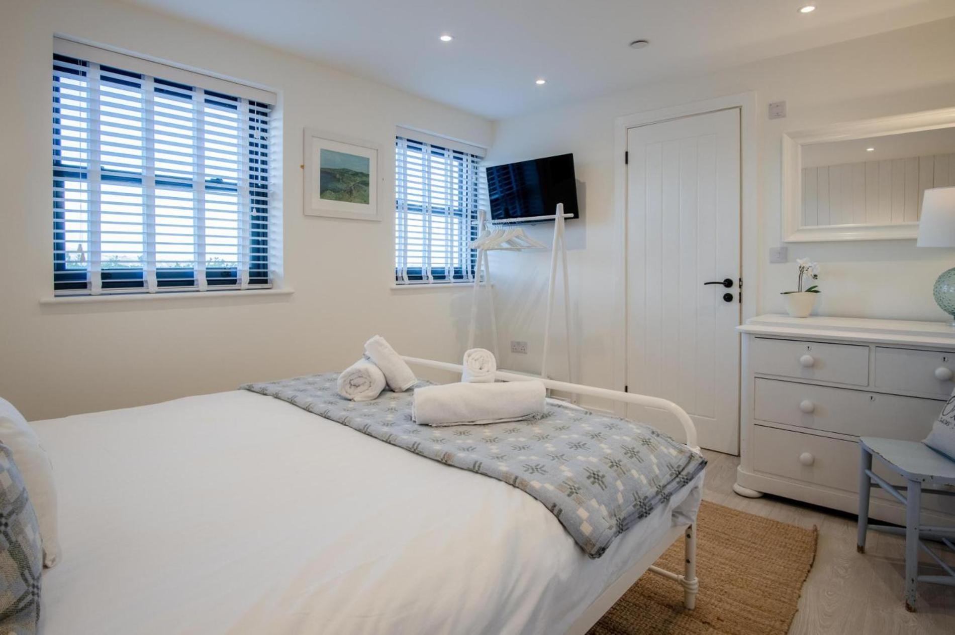 Ty Megan - 3 Bedroom Cottage - Bayview Oxwich