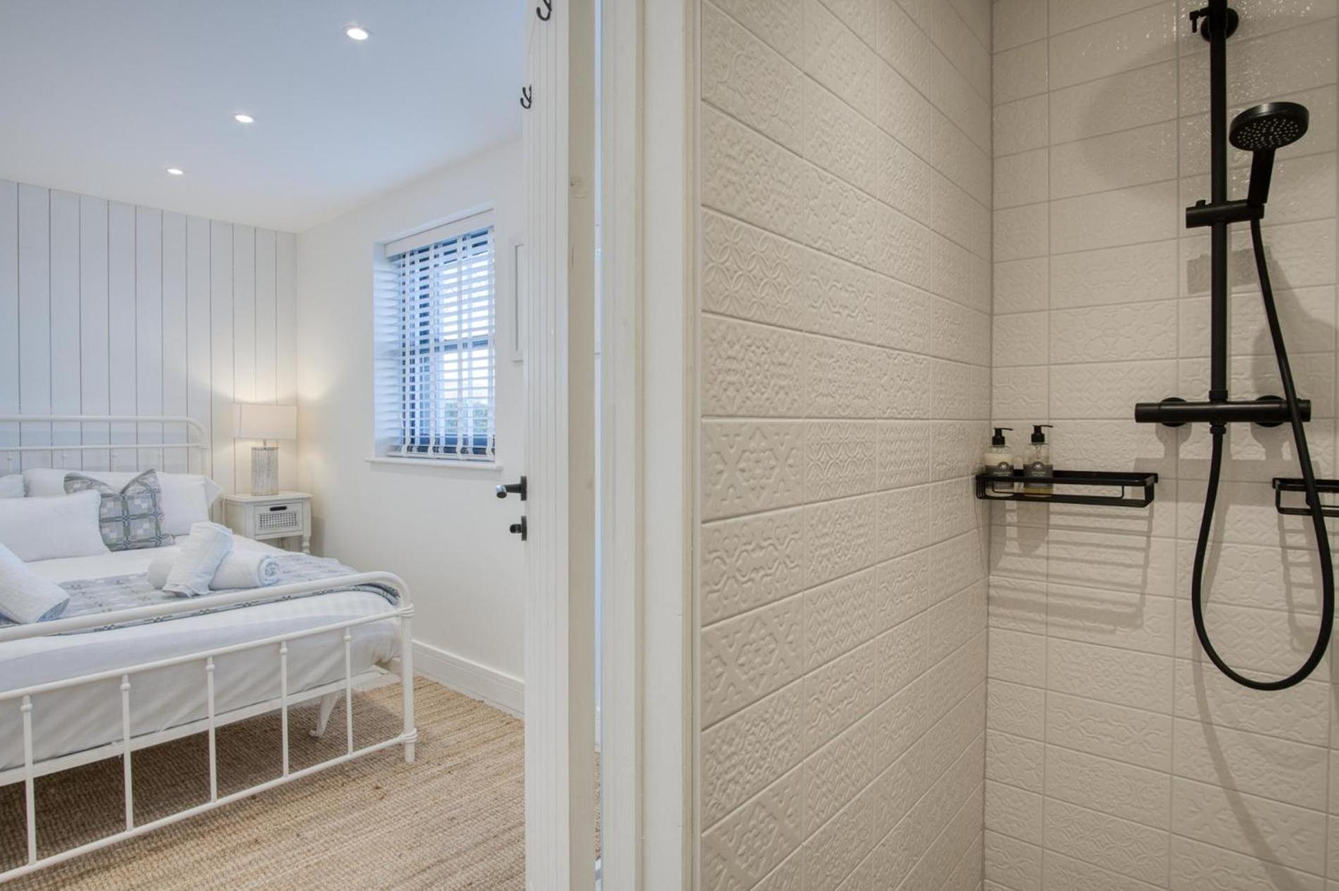 Ty Megan - 3 Bedroom Cottage - Bayview Oxwich