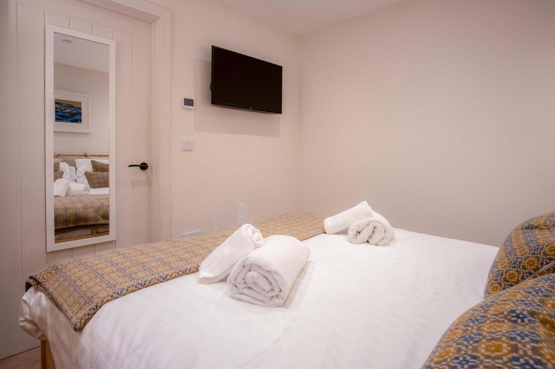 Ty Florence - 3 Bedroom Cottage - Bayview Oxwich