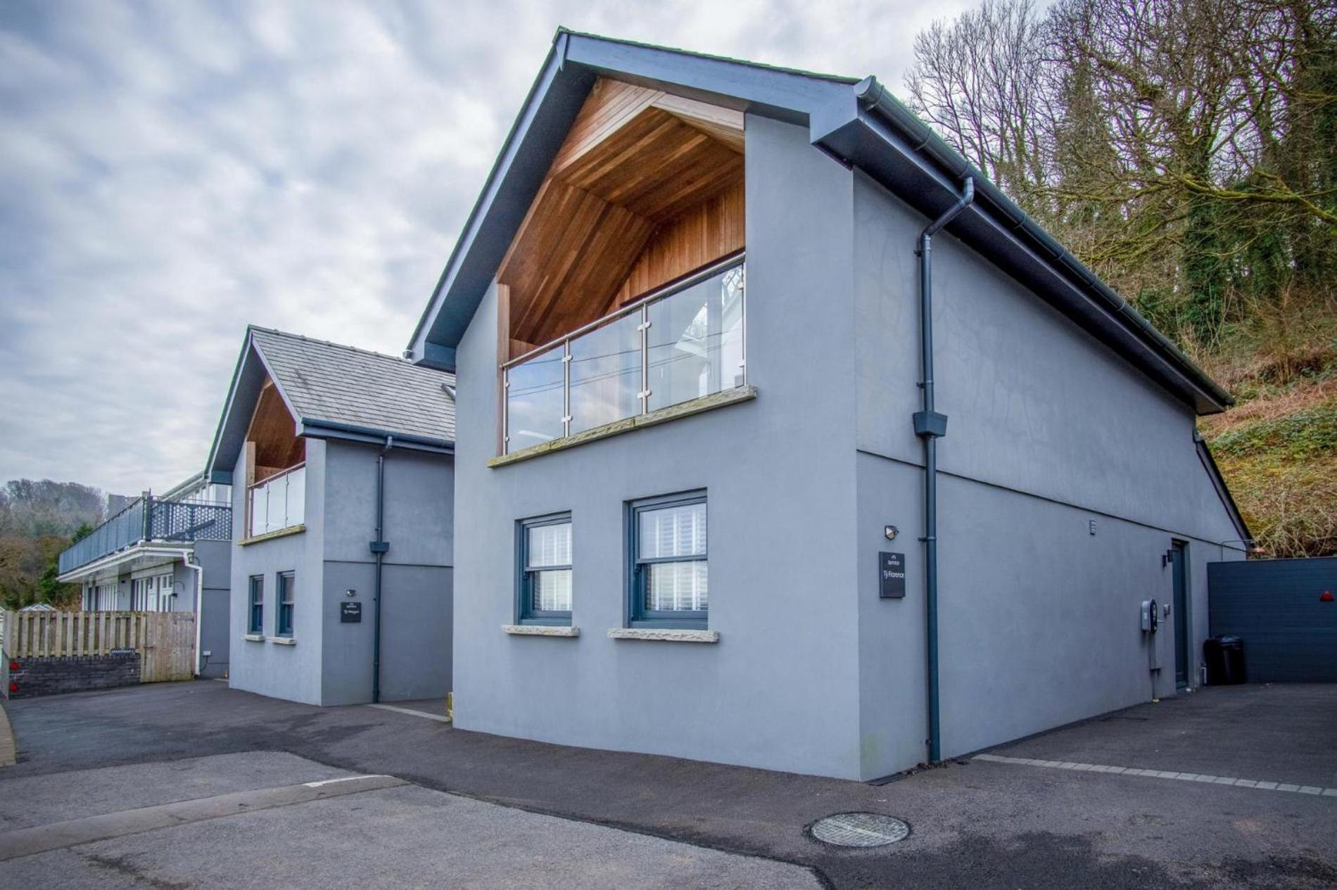 Ty Florence - 3 Bedroom Cottage - Bayview Oxwich