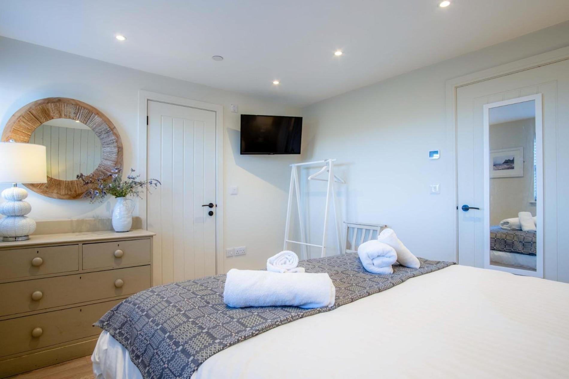 Ty Florence - 3 Bedroom Cottage - Bayview Oxwich
