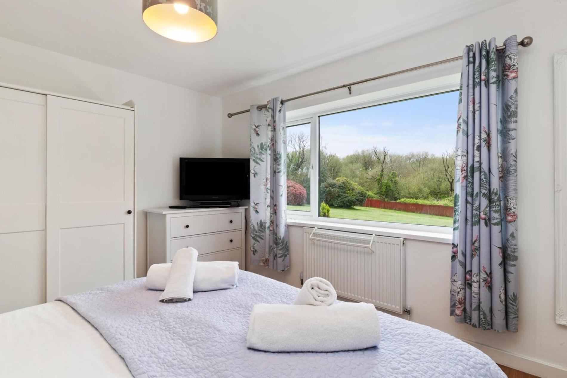 The Willows - 2 Bedroom Cottage - Oxwich