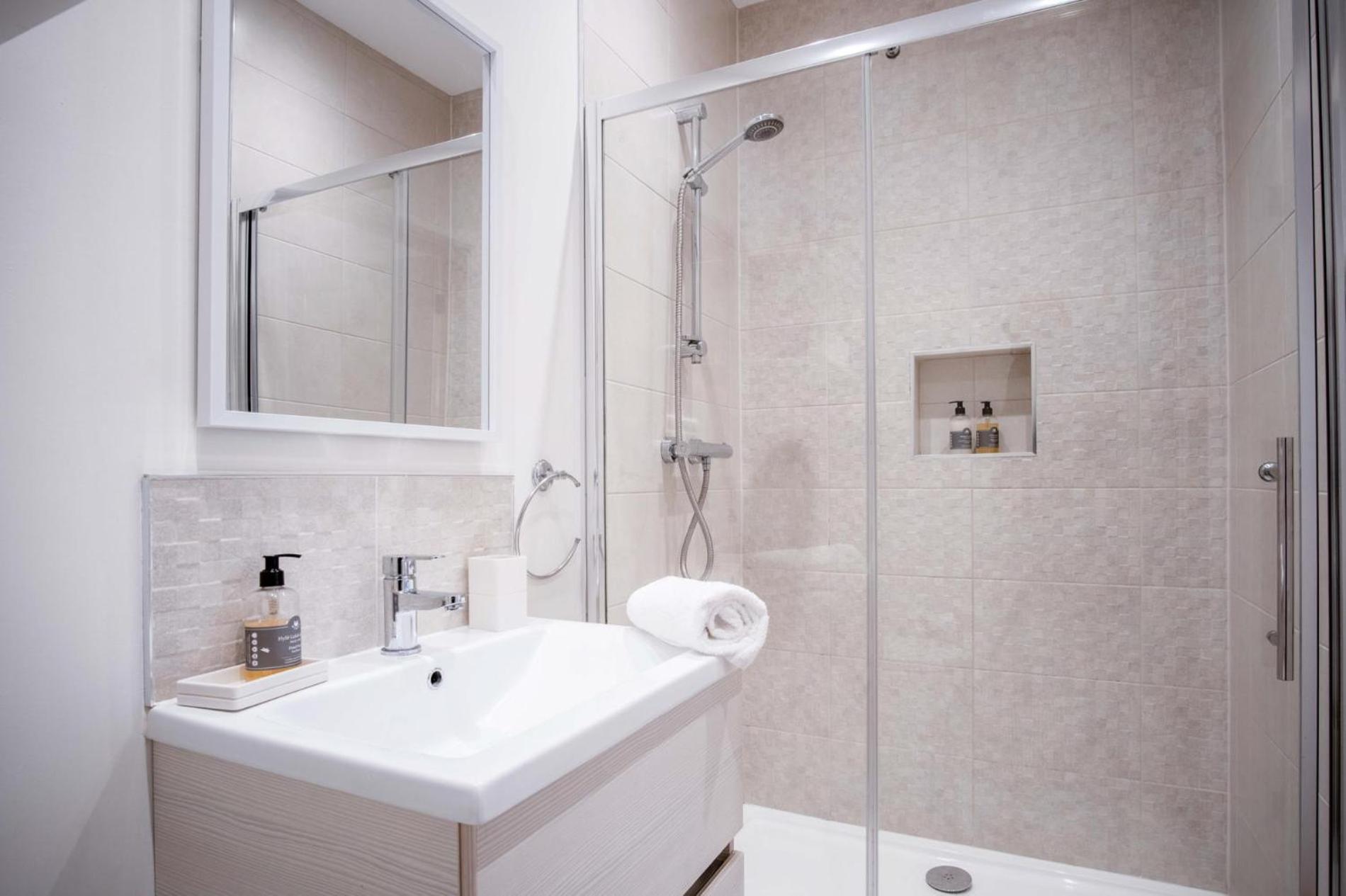 Ty Gwawr - 3 Bedroom Apt - Bayview Oxwich