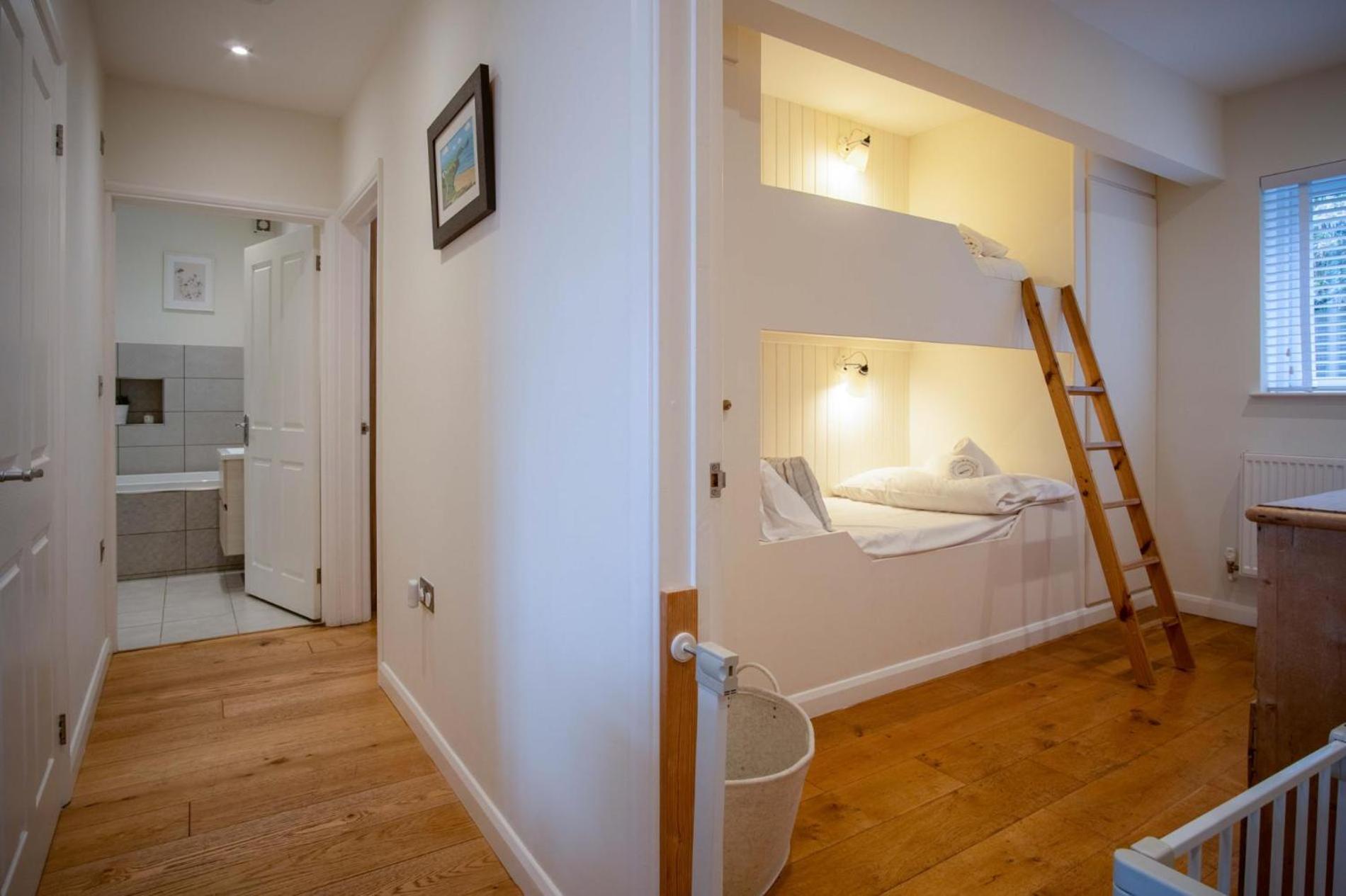 Ty Gwawr - 3 Bedroom Apt - Bayview Oxwich