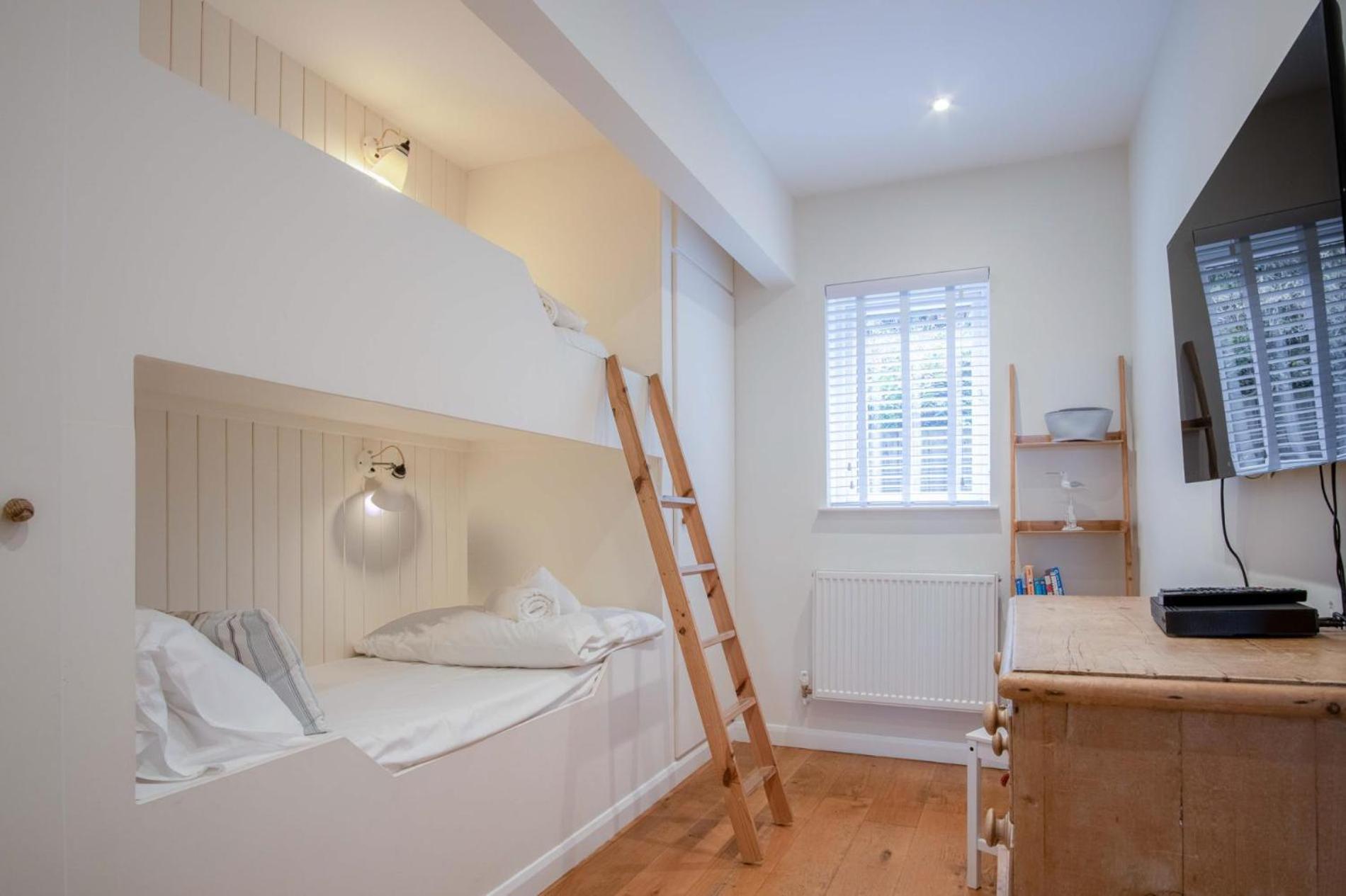 Ty Gwawr - 3 Bedroom Apt - Bayview Oxwich
