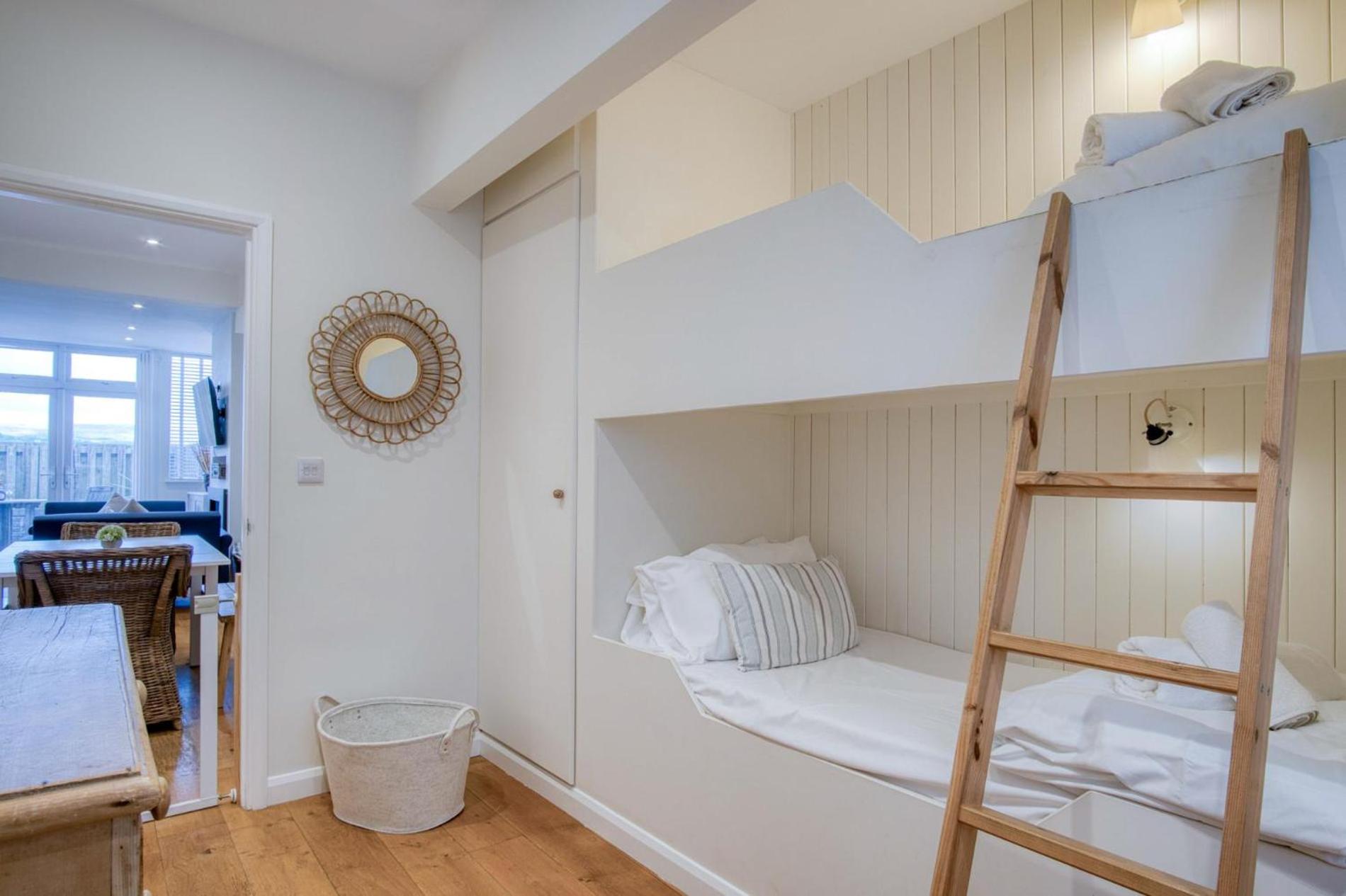 Ty Gwawr - 3 Bedroom Apt - Bayview Oxwich