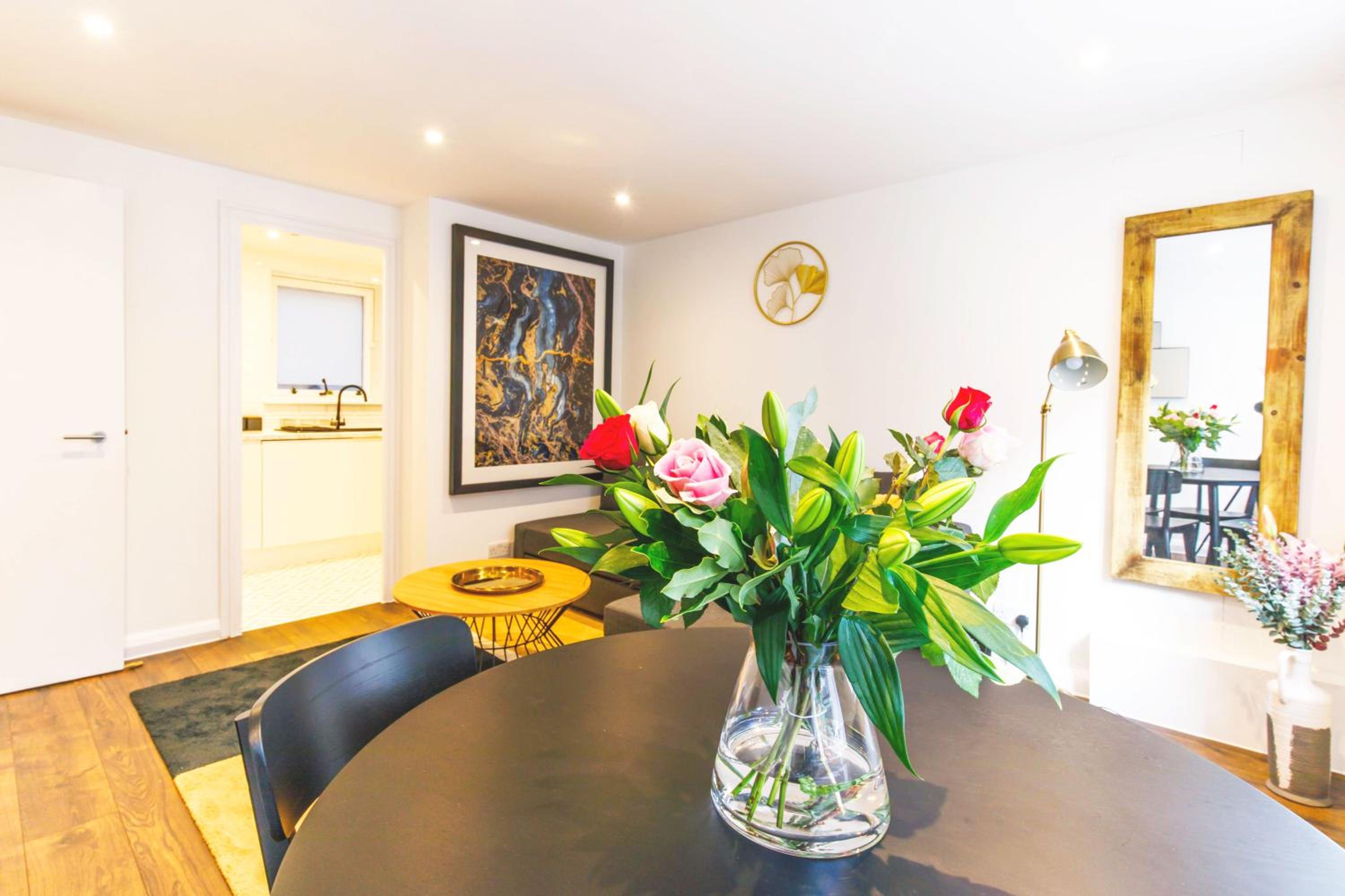 Accomodo London Soho - Elegant Apartments near Carnaby Street and Oxford Street
