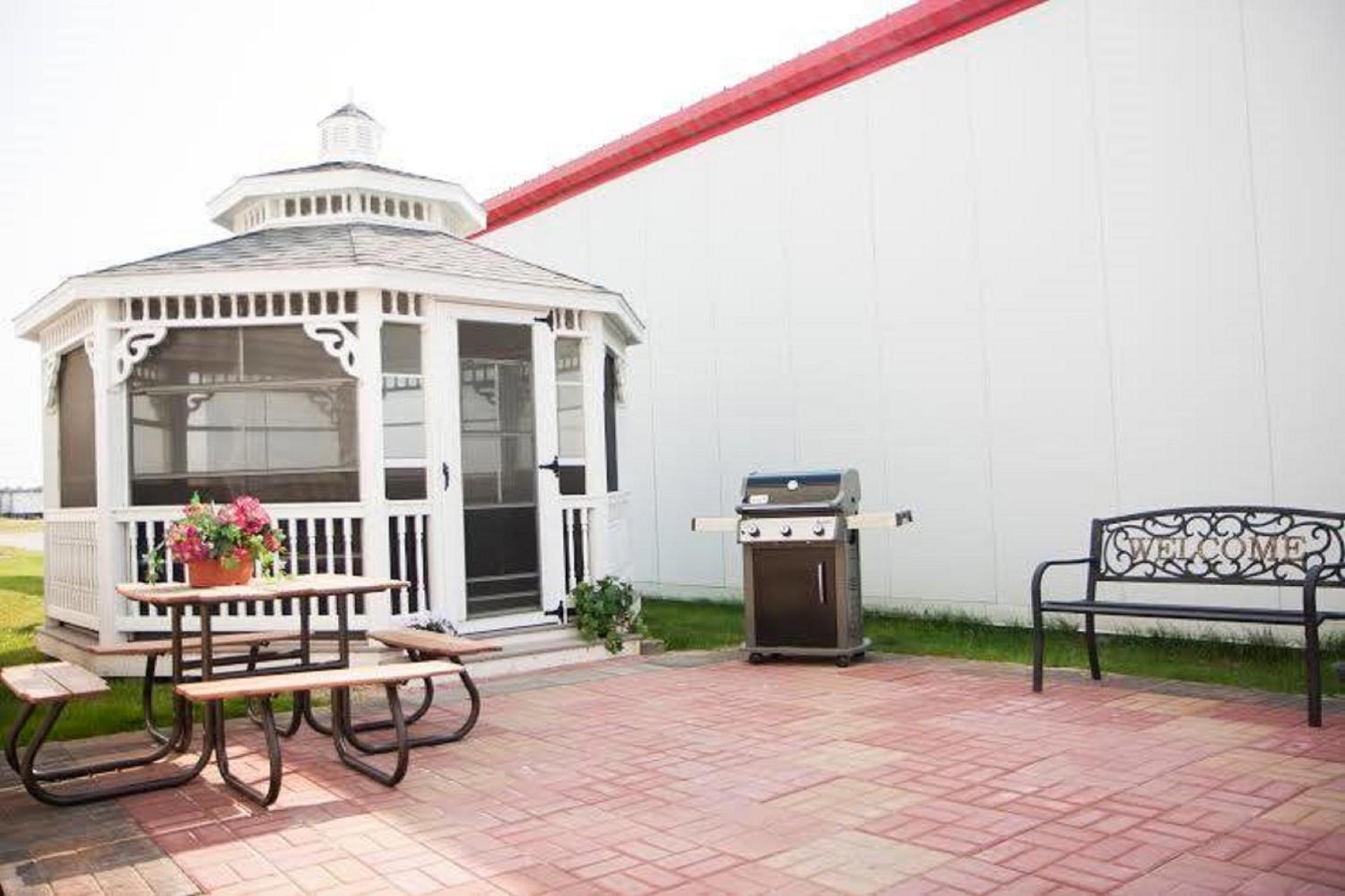 Norland Inn & Suites Roseau