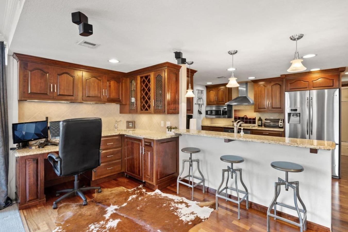 City Center Oasis Prime Location with Views