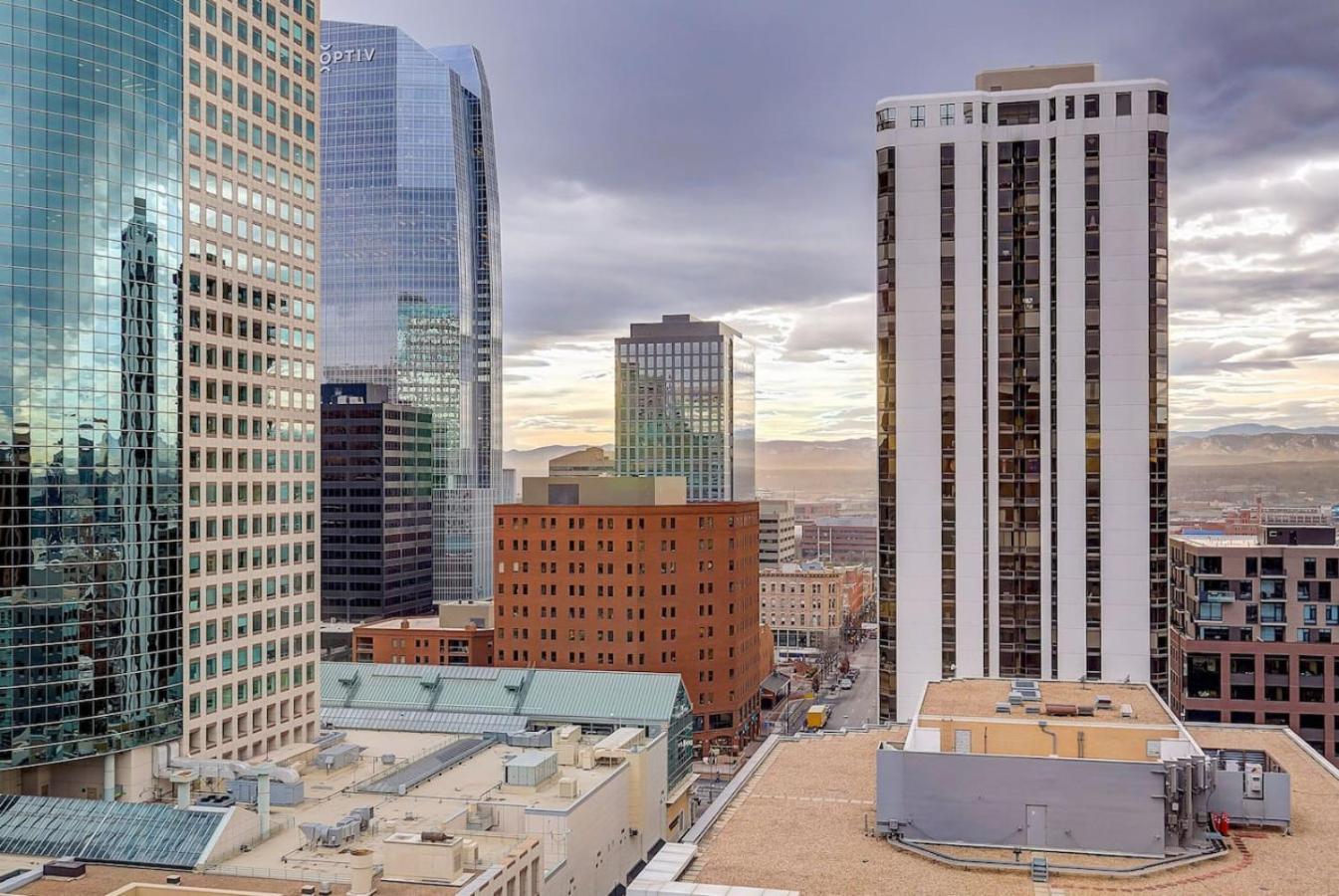 City Center Oasis Prime Location with Views