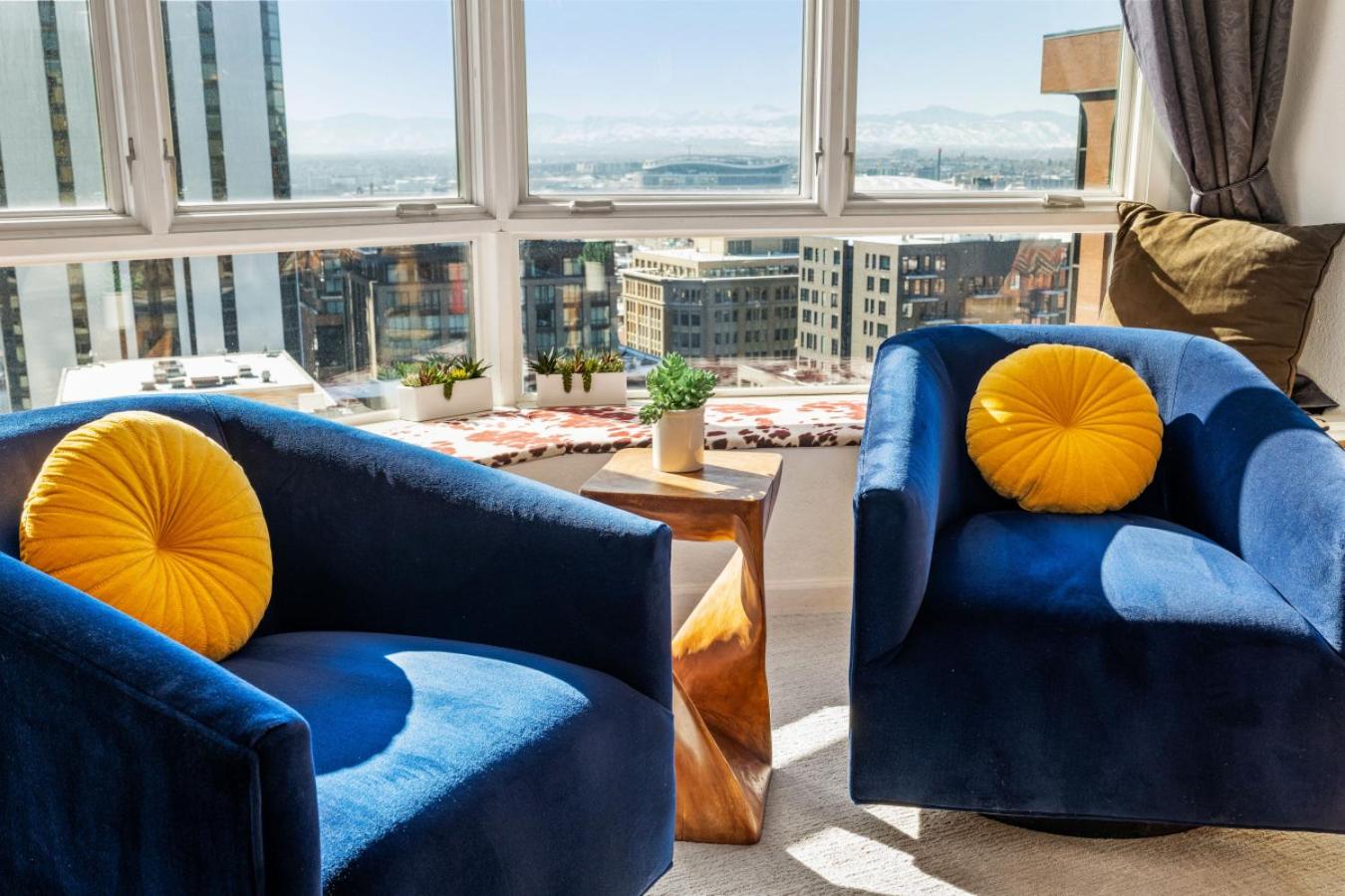 City Center Oasis Prime Location with Views