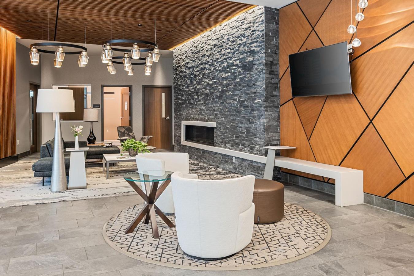 City Center Oasis Prime Location with Views