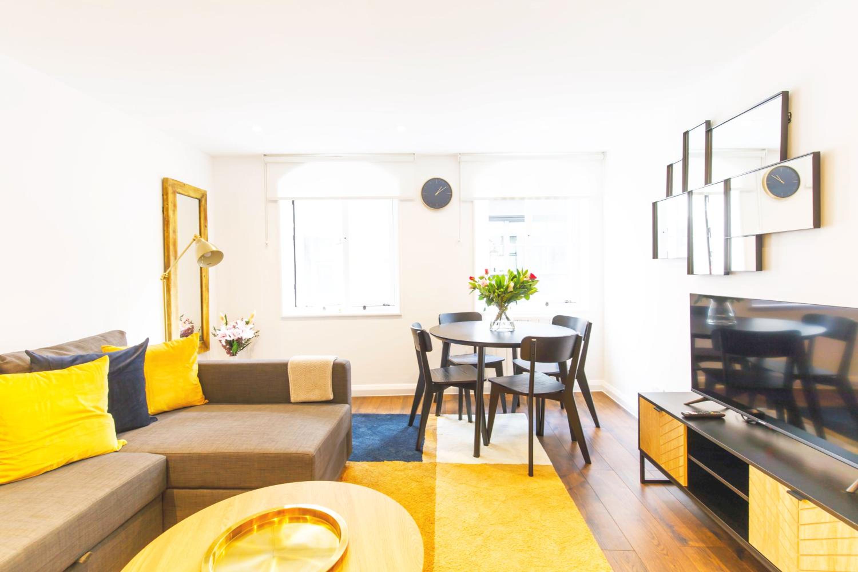 Accomodo London Soho - Elegant Apartments near Carnaby Street and Oxford Street
