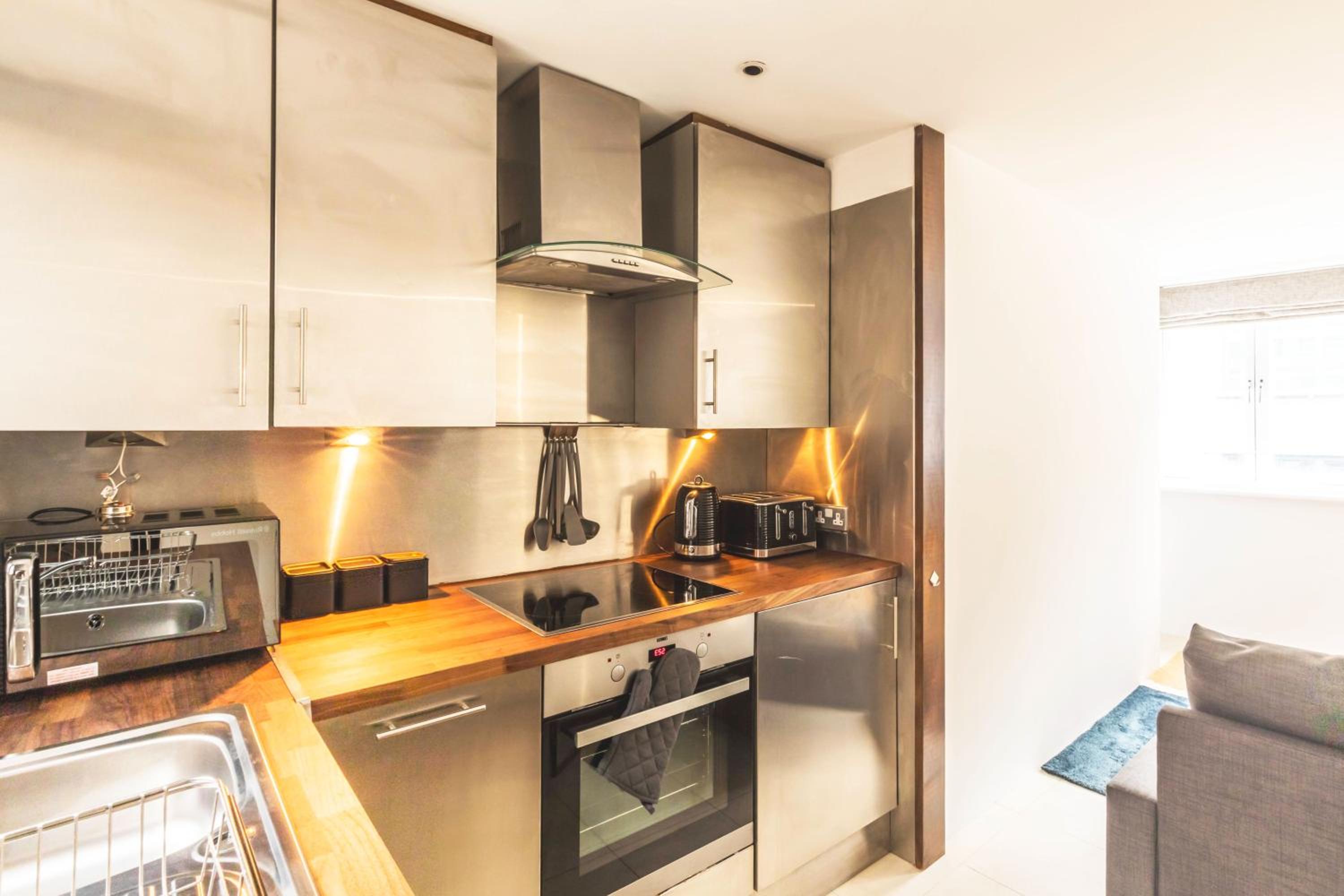 Accomodo London Soho - Elegant Apartments near Carnaby Street and Oxford Street