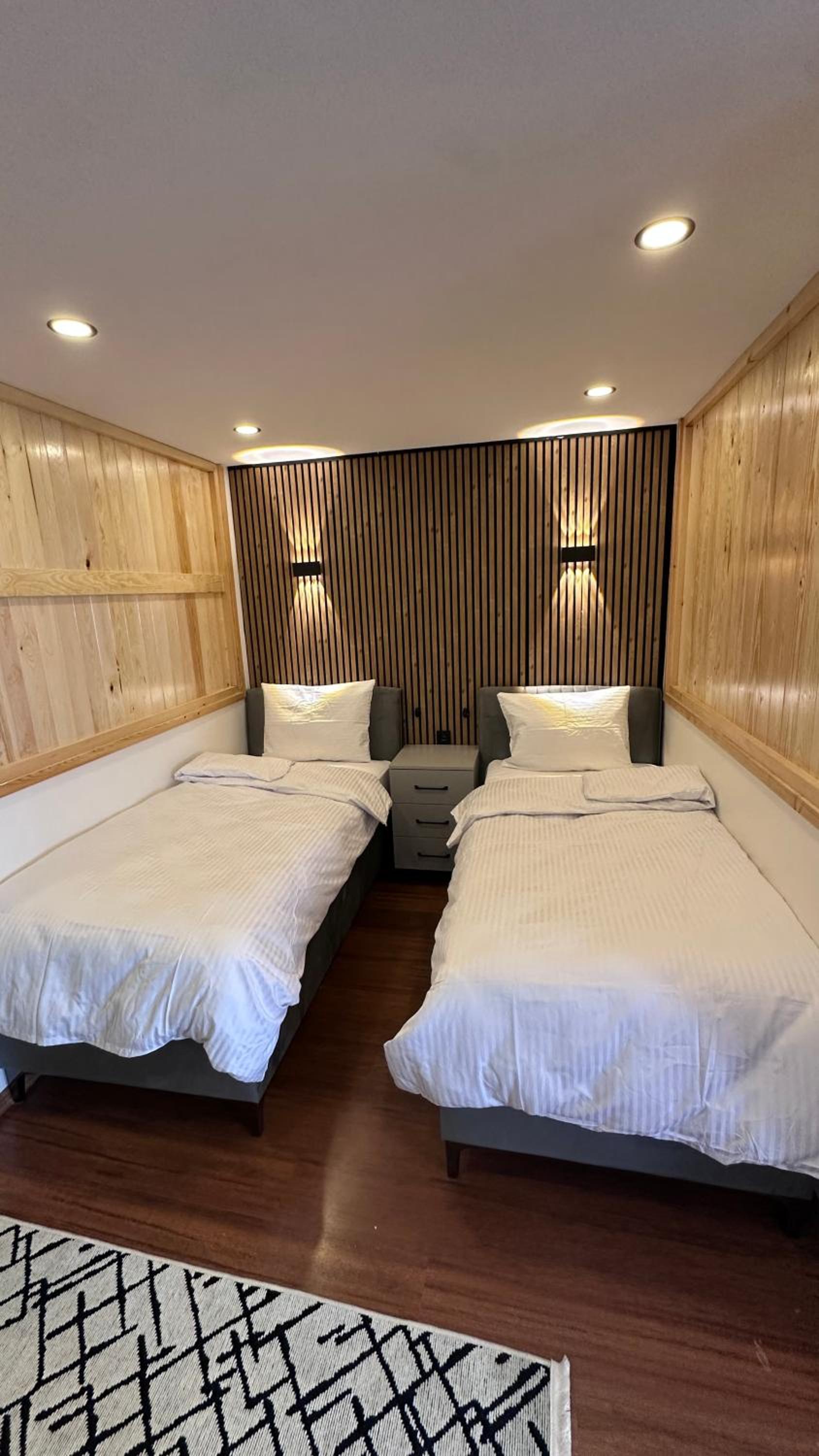 Golden Wood Suites