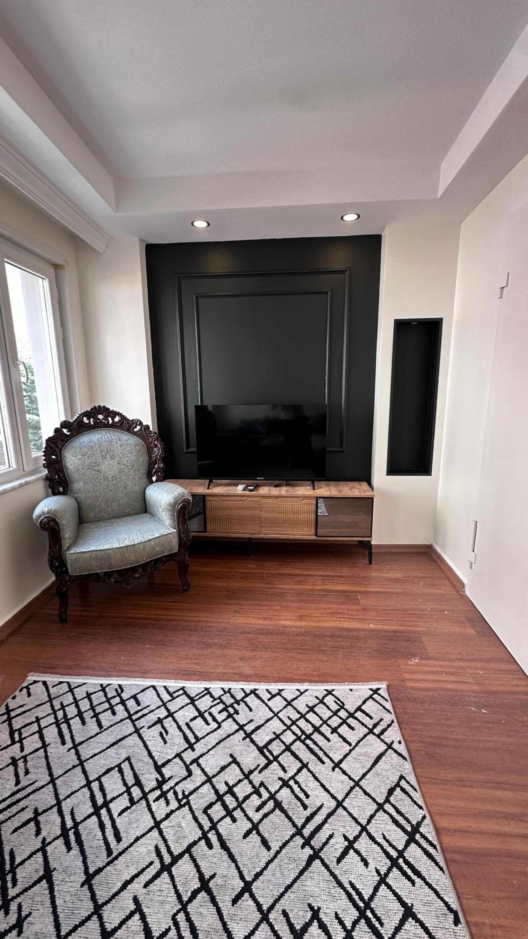 Golden Wood Suites