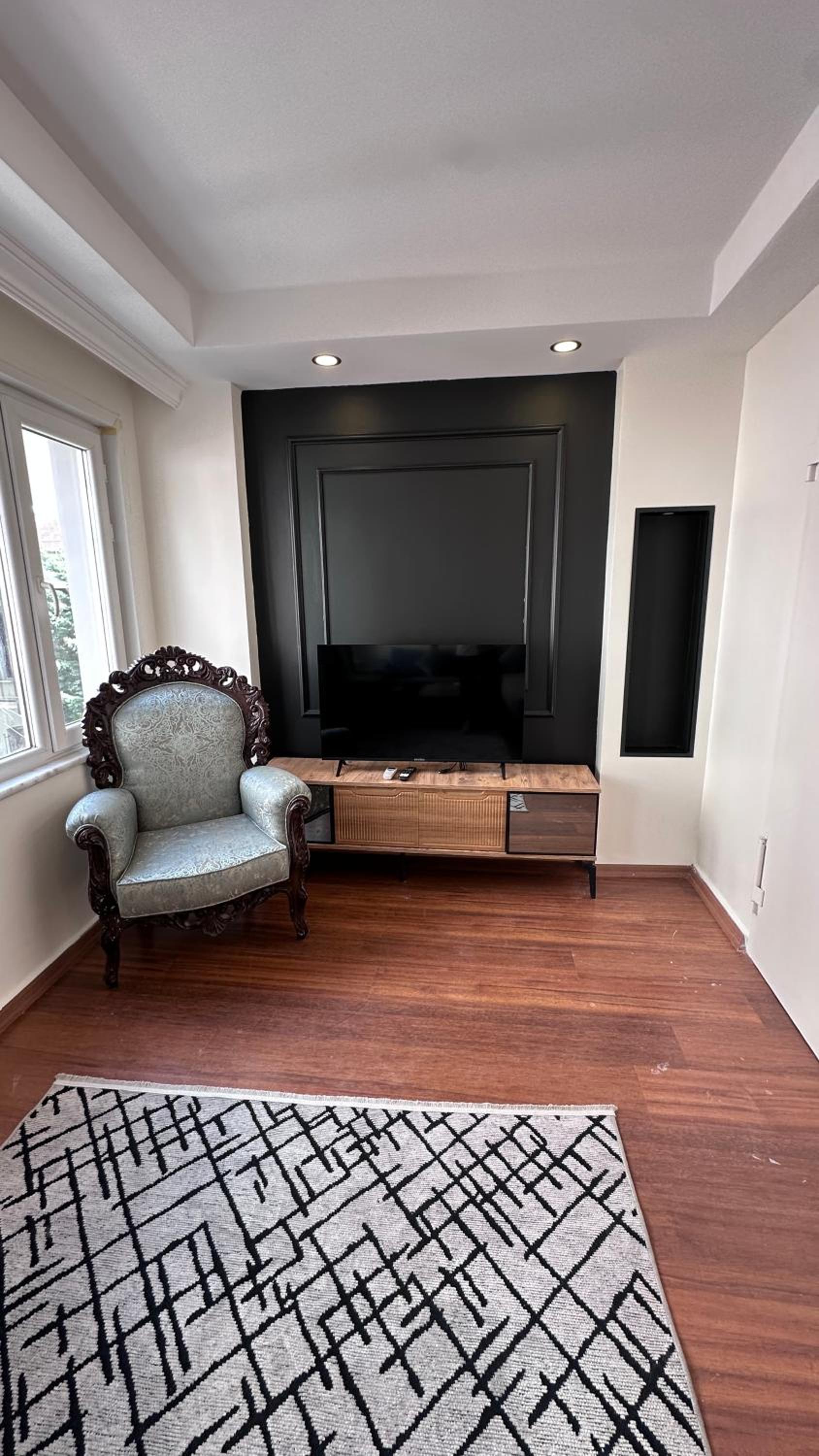 Golden Wood Suites