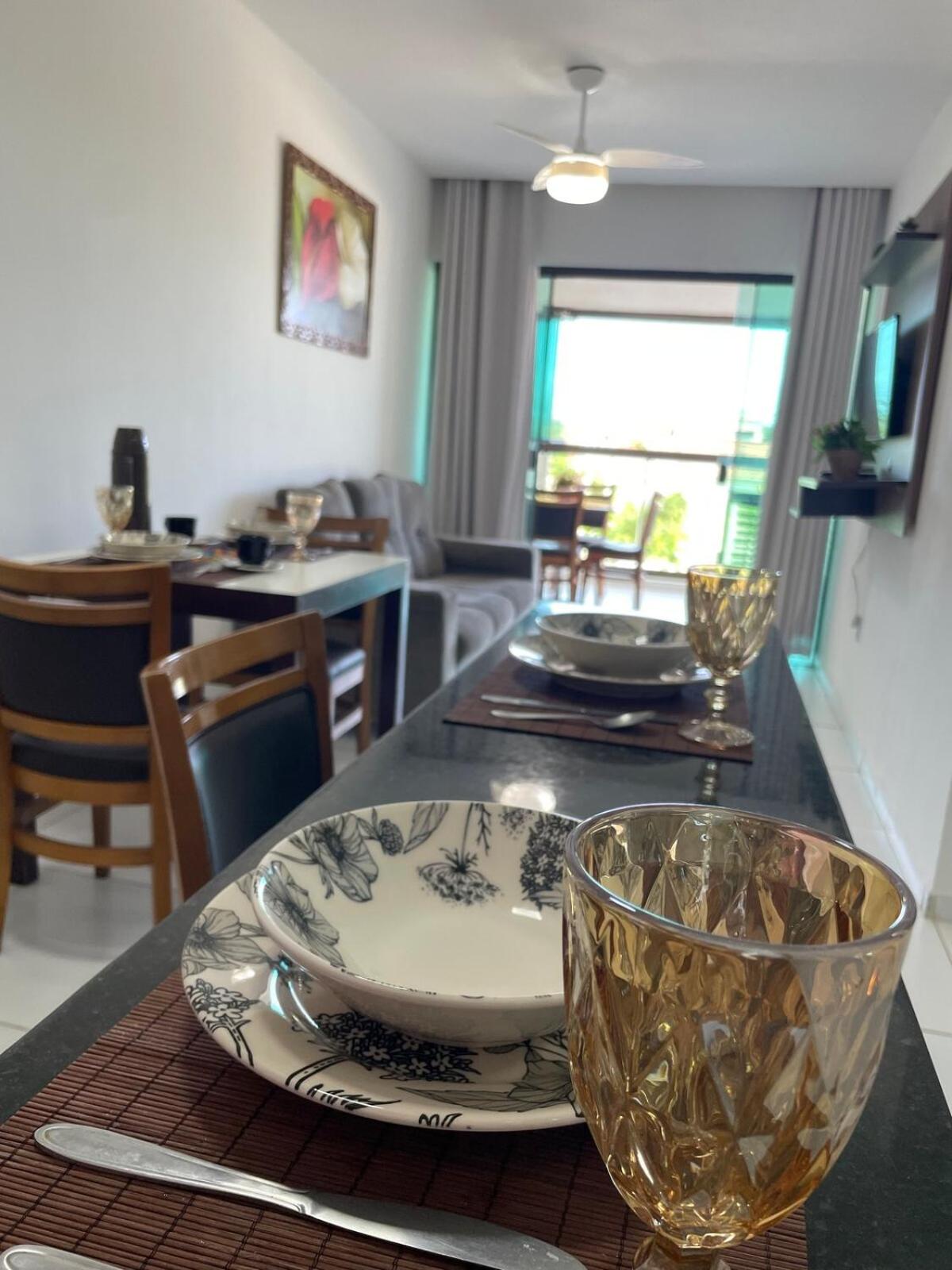 Apto com Varanda Gourmet Pet-Friendly a 1,5km da Praia do Francês