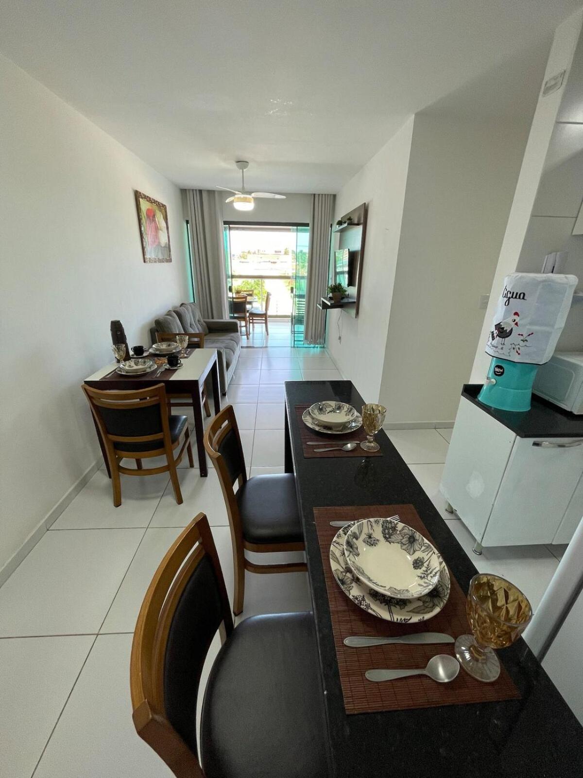 Apto com Varanda Gourmet Pet-Friendly a 1,5km da Praia do Francês
