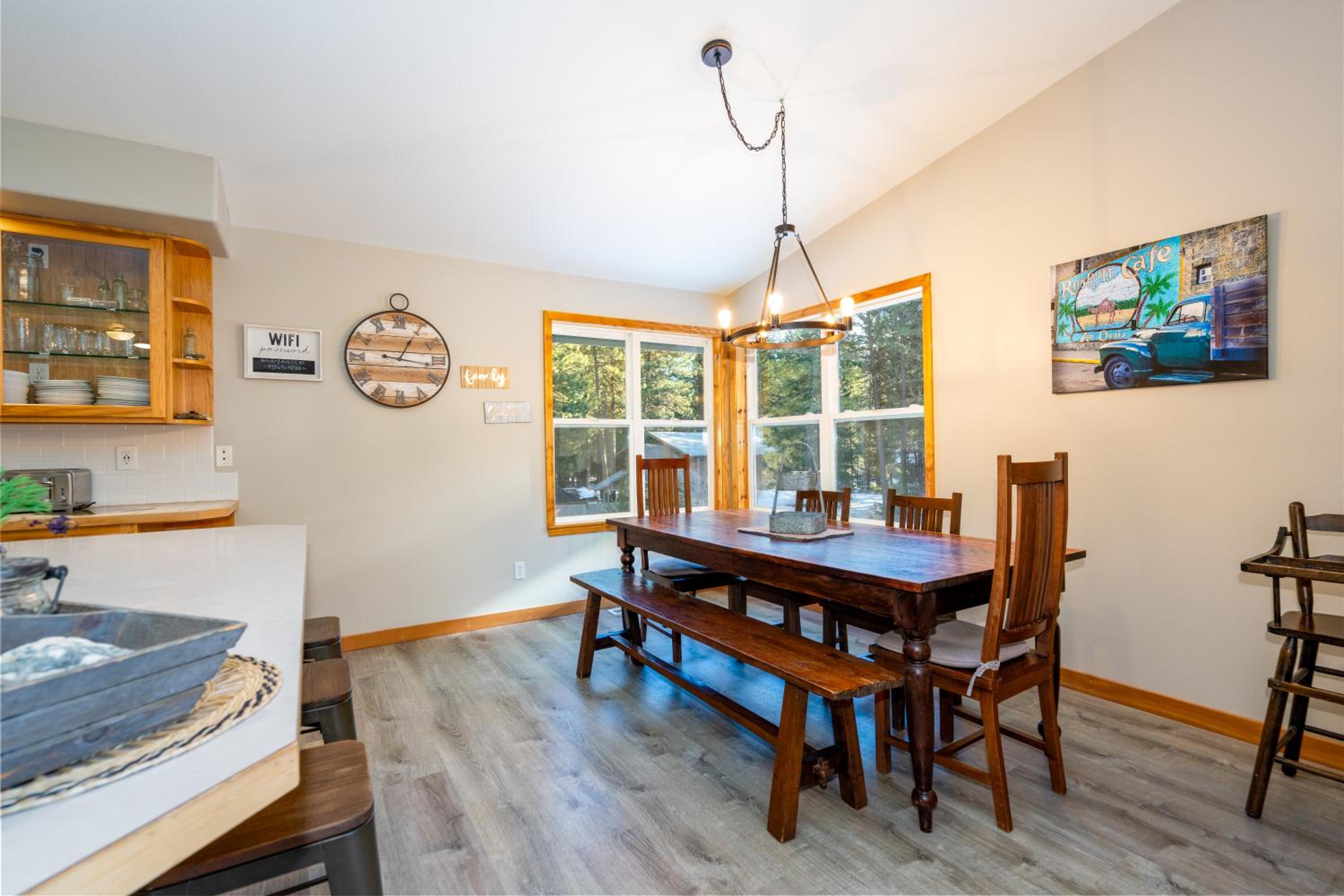 Cozy Pine Cabin Private Pool Access & Family Fun