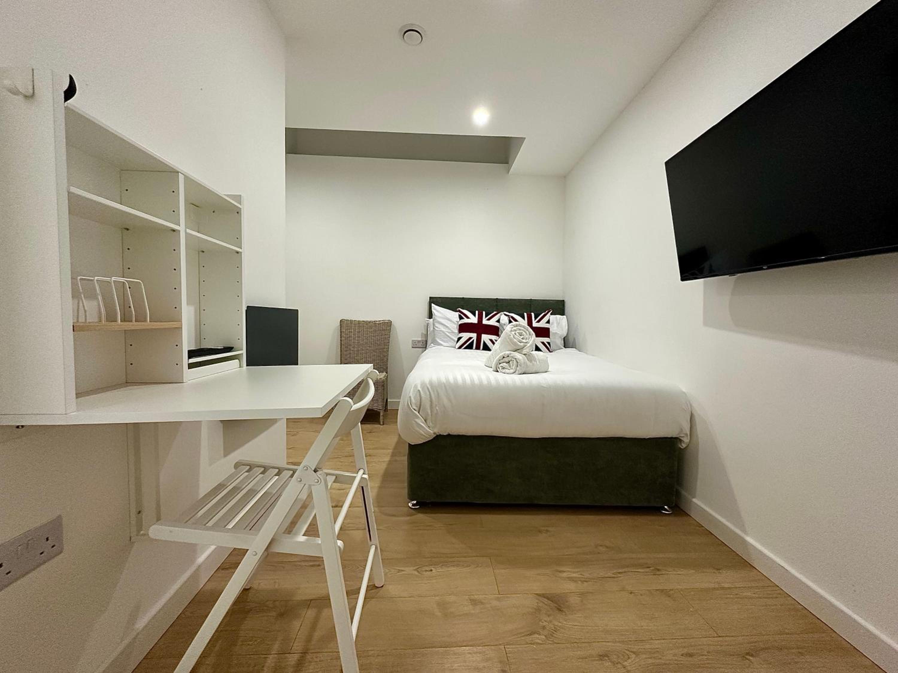 Studio next to King Cross C