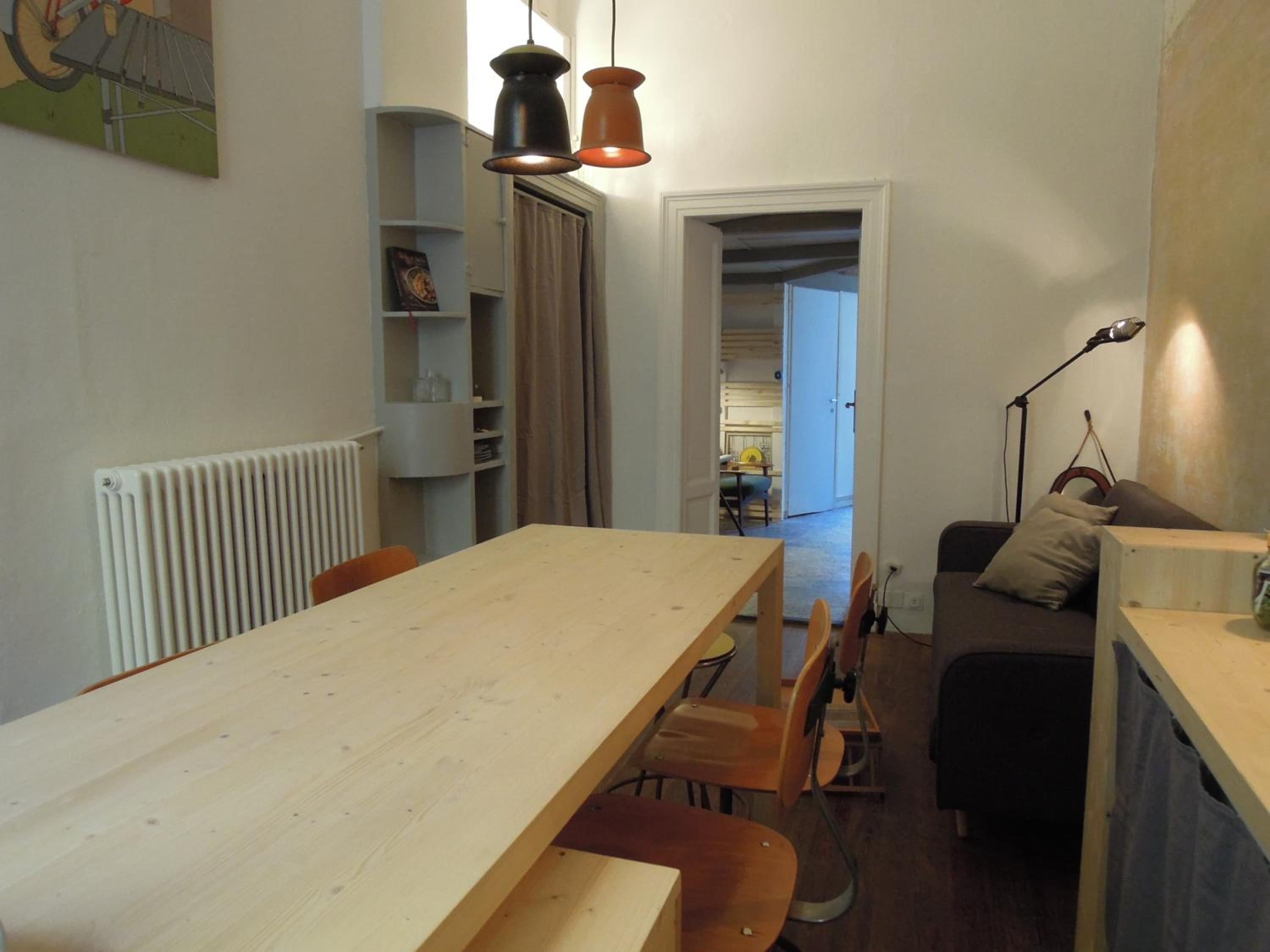 V12 Design Apartments