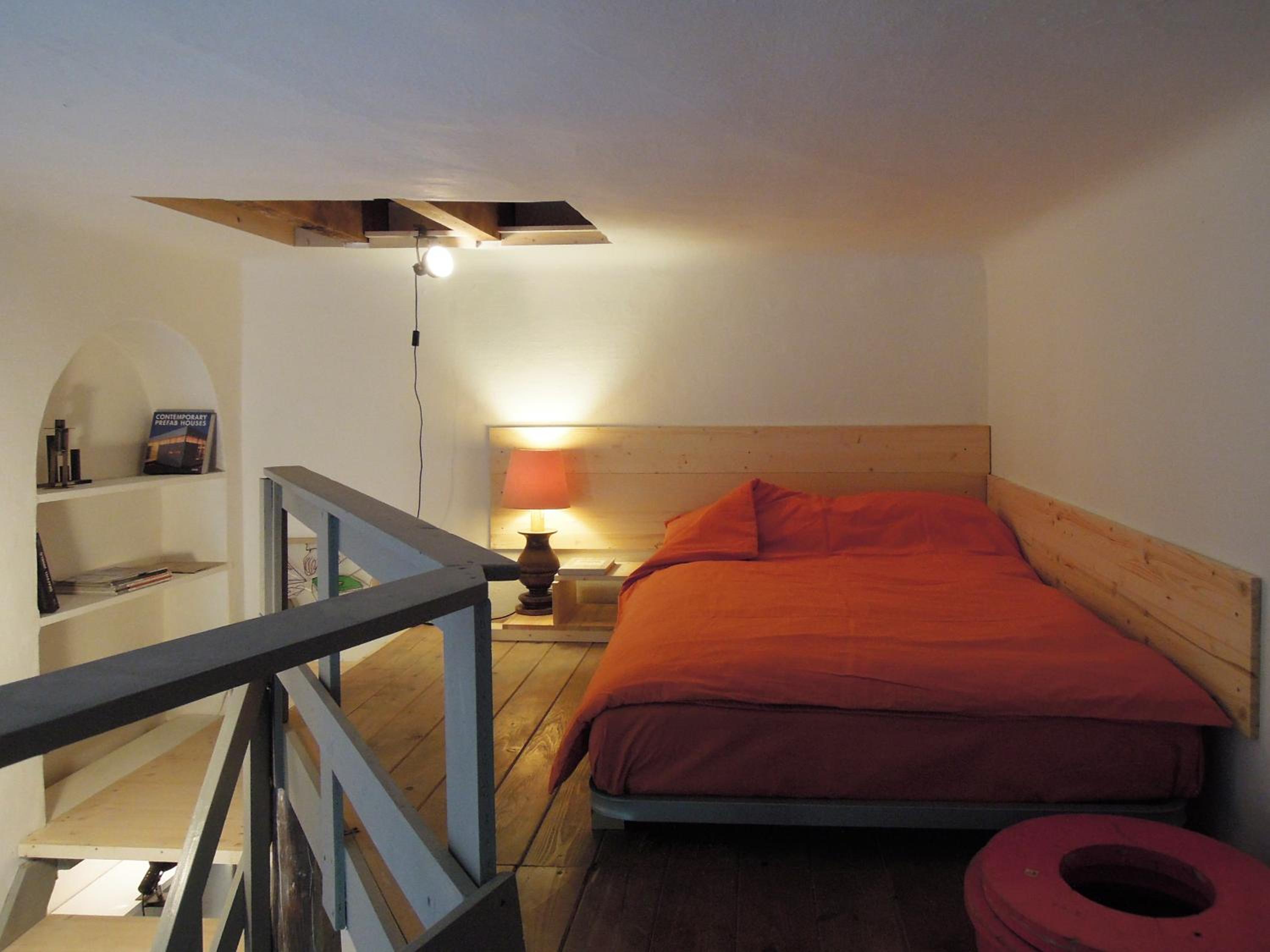 V12 Design Apartments