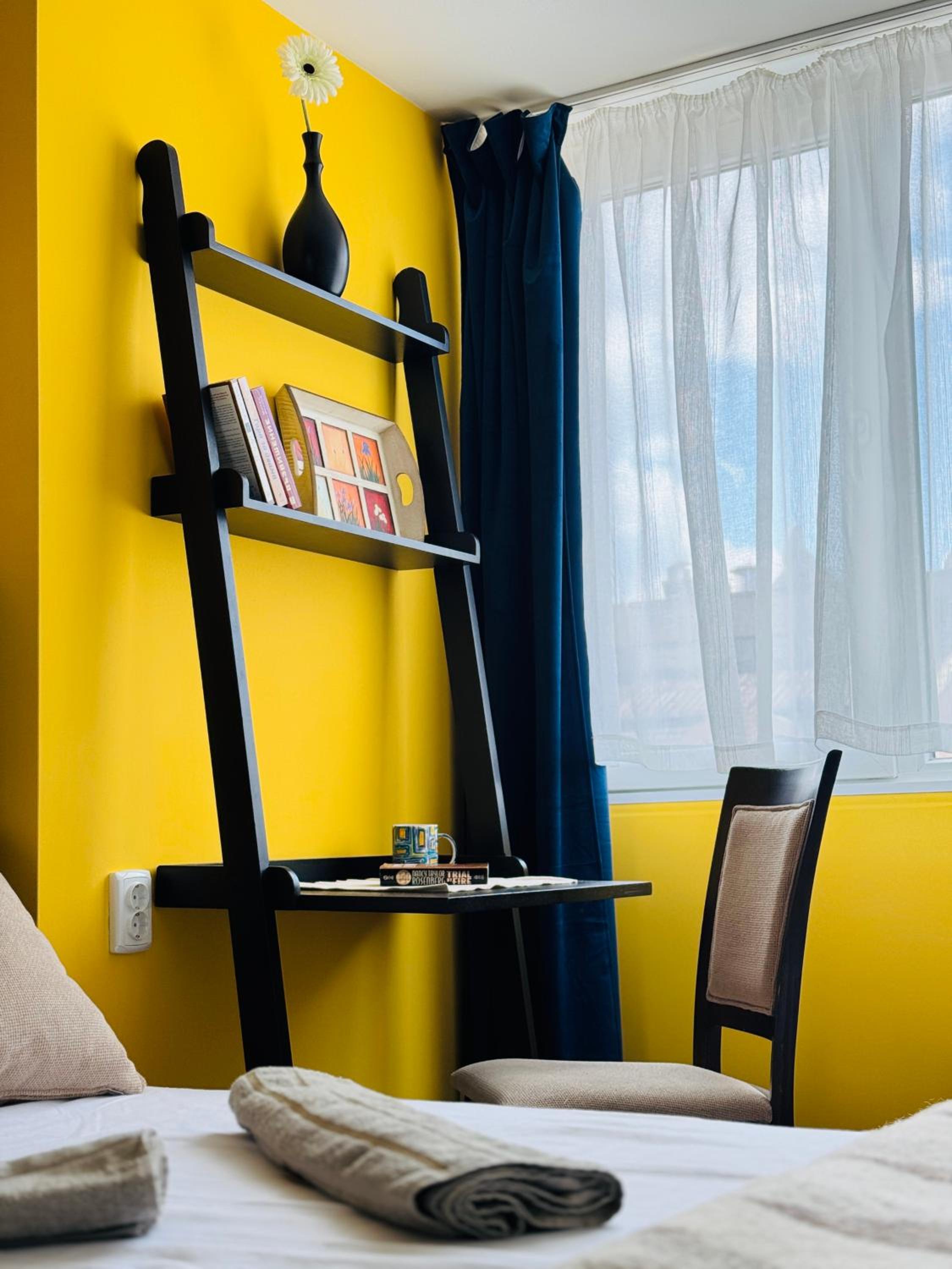 Central Springs Apartment